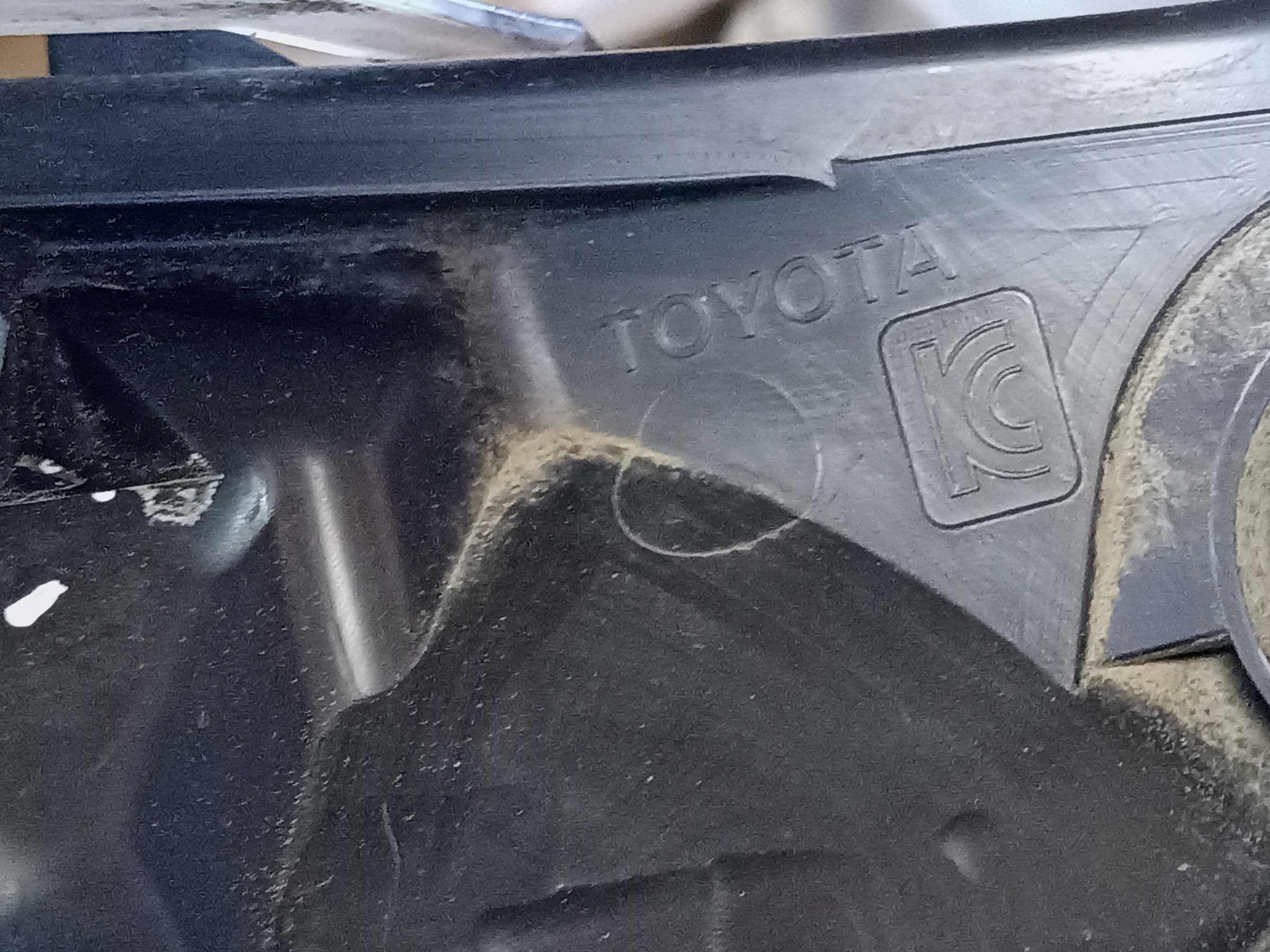 Фара передняя левая Toyota RAV4 XA50 LED