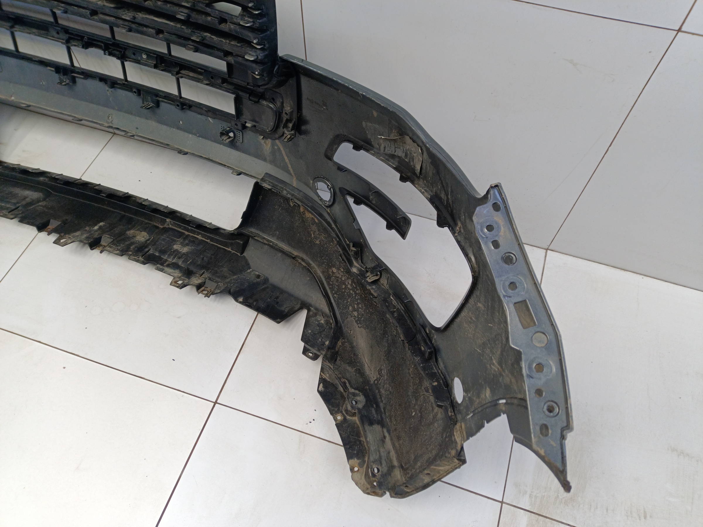 Бампер передний Ford Explorer 5 Restail