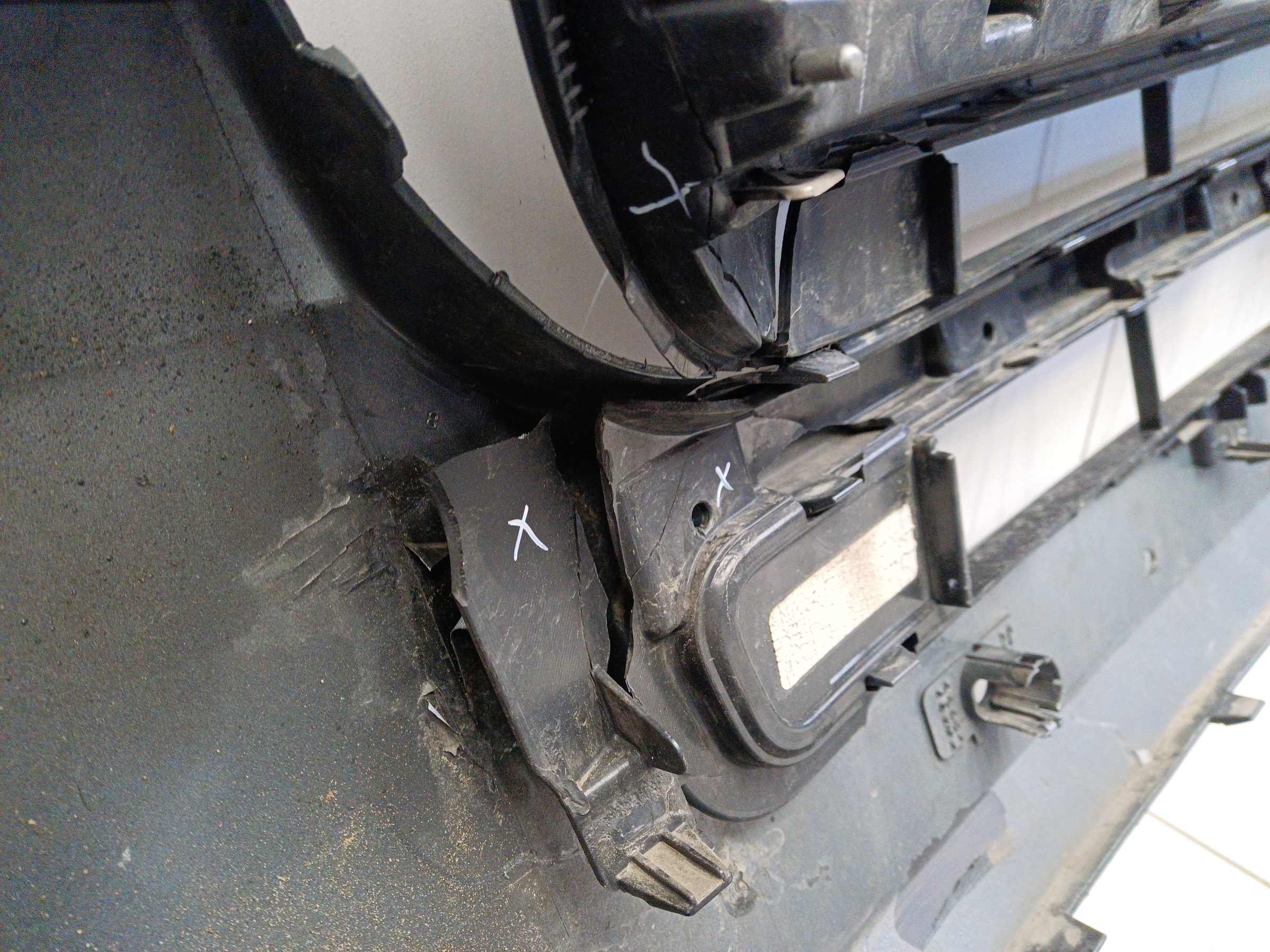 Бампер передний Ford Explorer 5 Restail