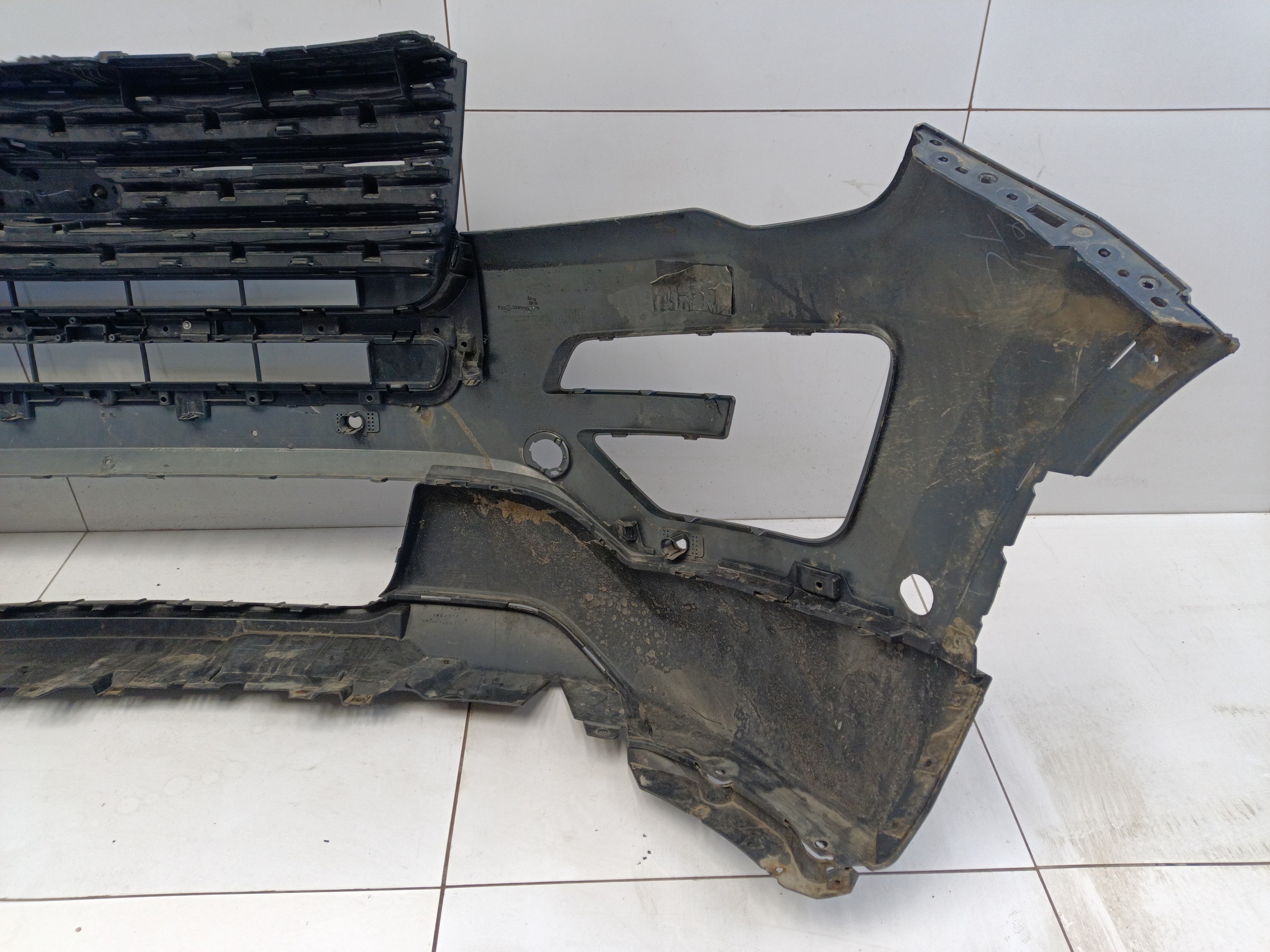 Бампер передний Ford Explorer 5 Restail