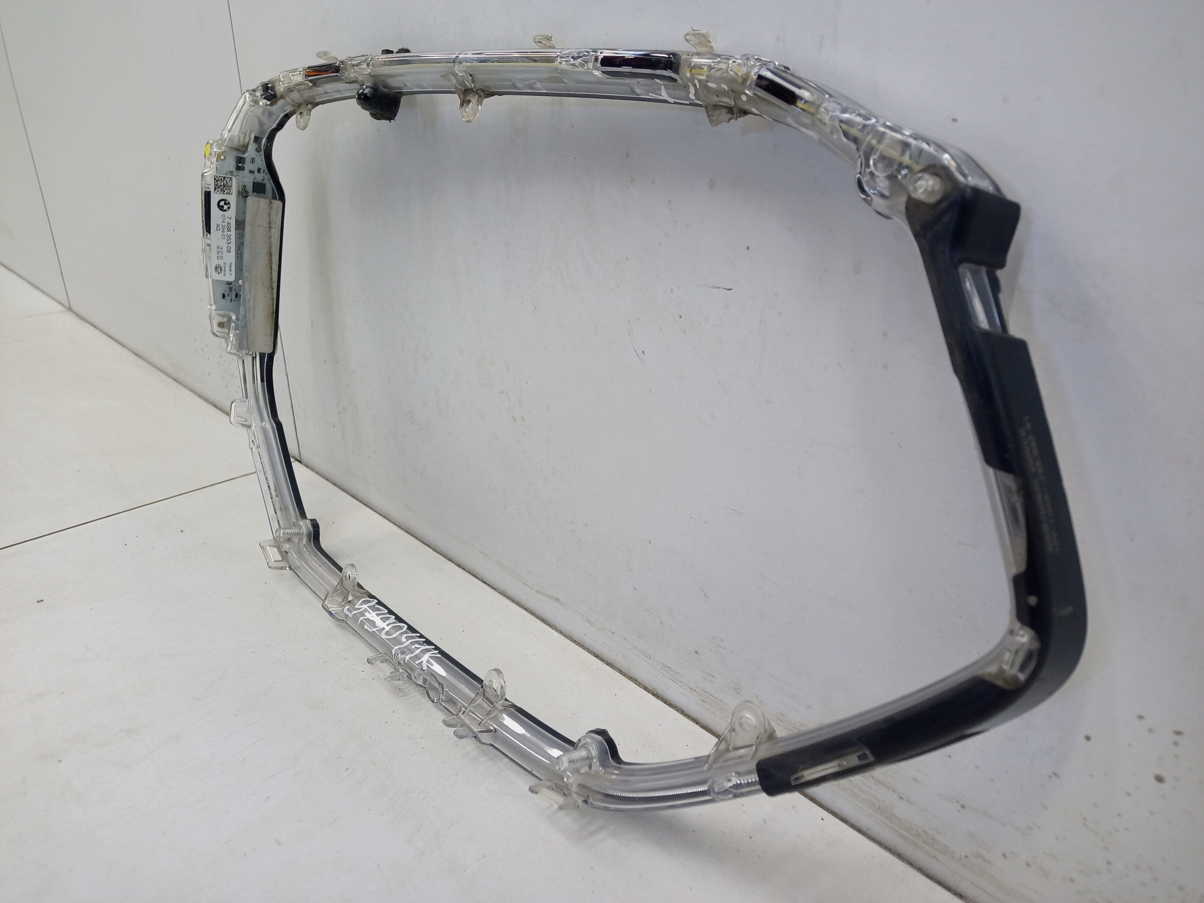 Подсветка решетки радиатора левая BMW X6 G06 Restail