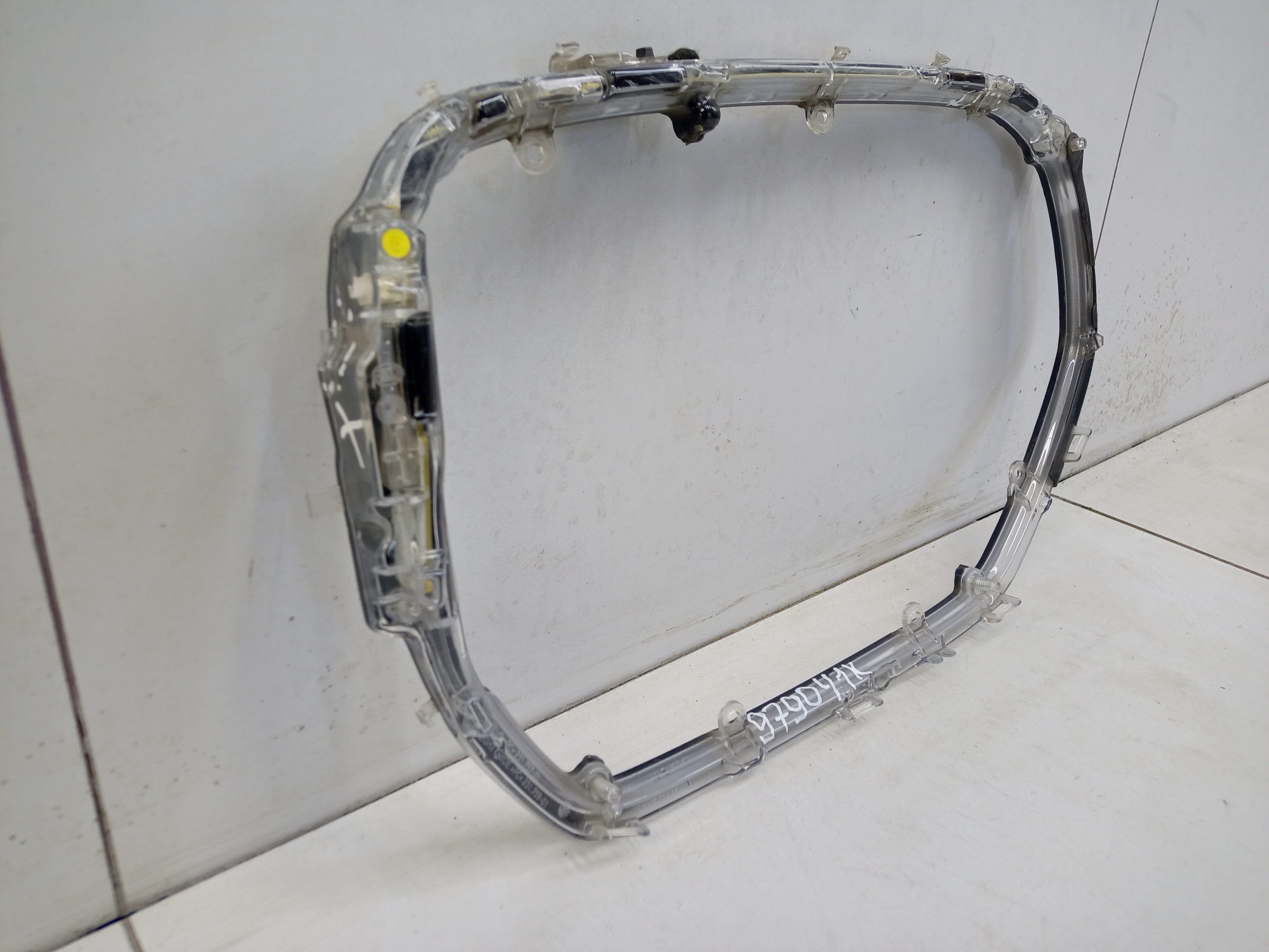 Подсветка решетки радиатора левая BMW X6 G06 Restail