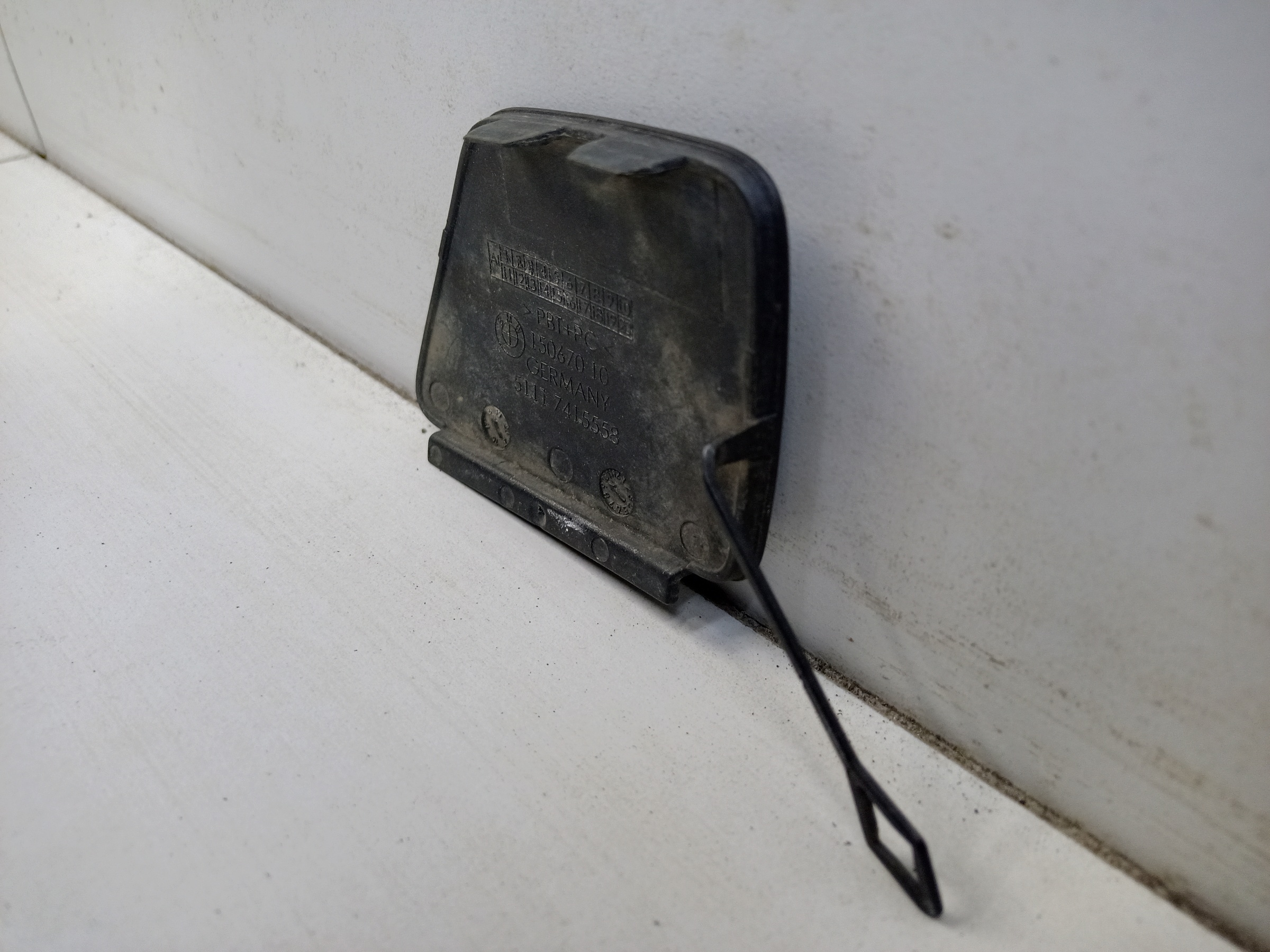 Заглушка буксировочного крюка переднего бампера BMW 6er G32