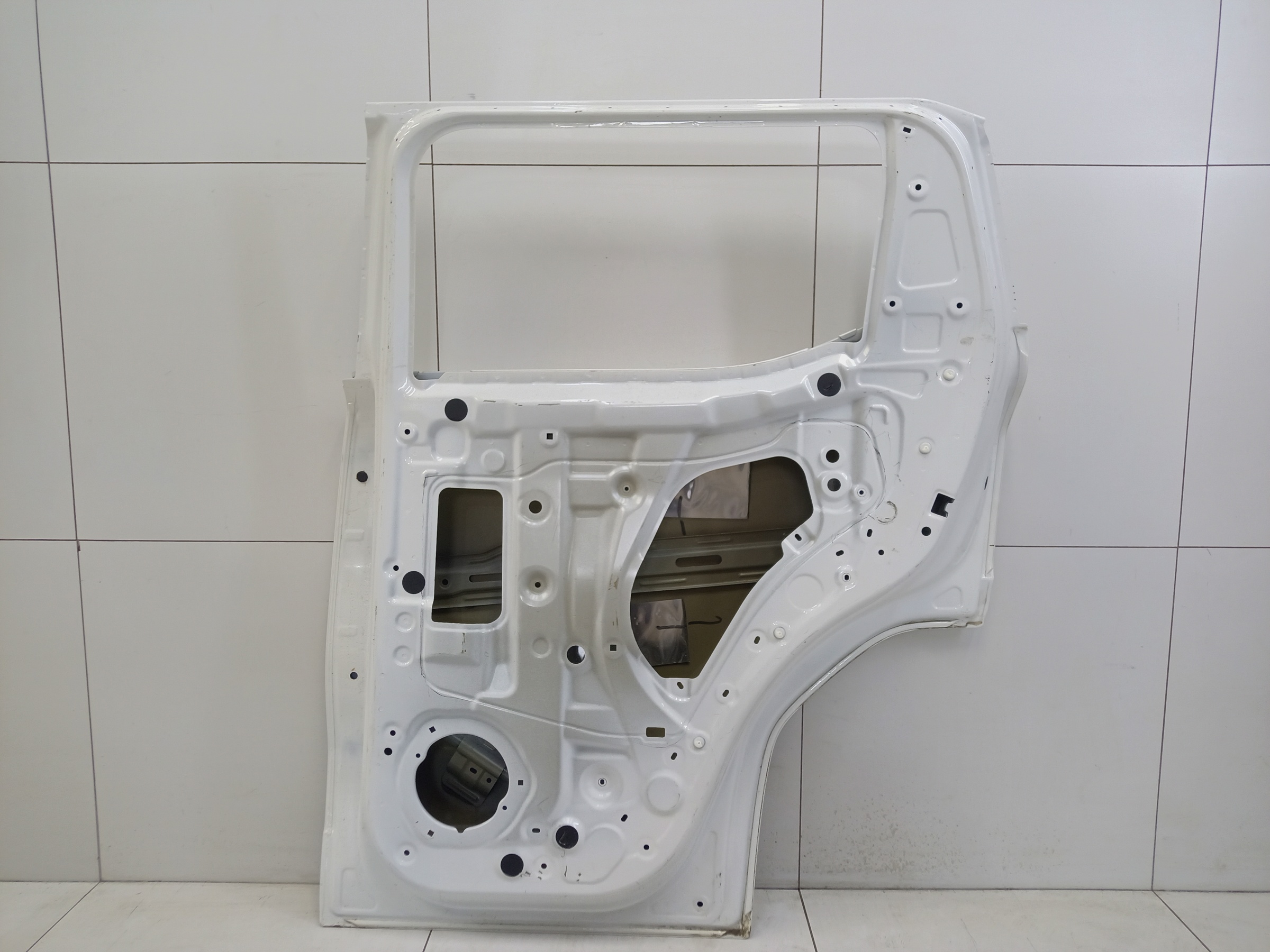 Дверь задняя правая Haval H3