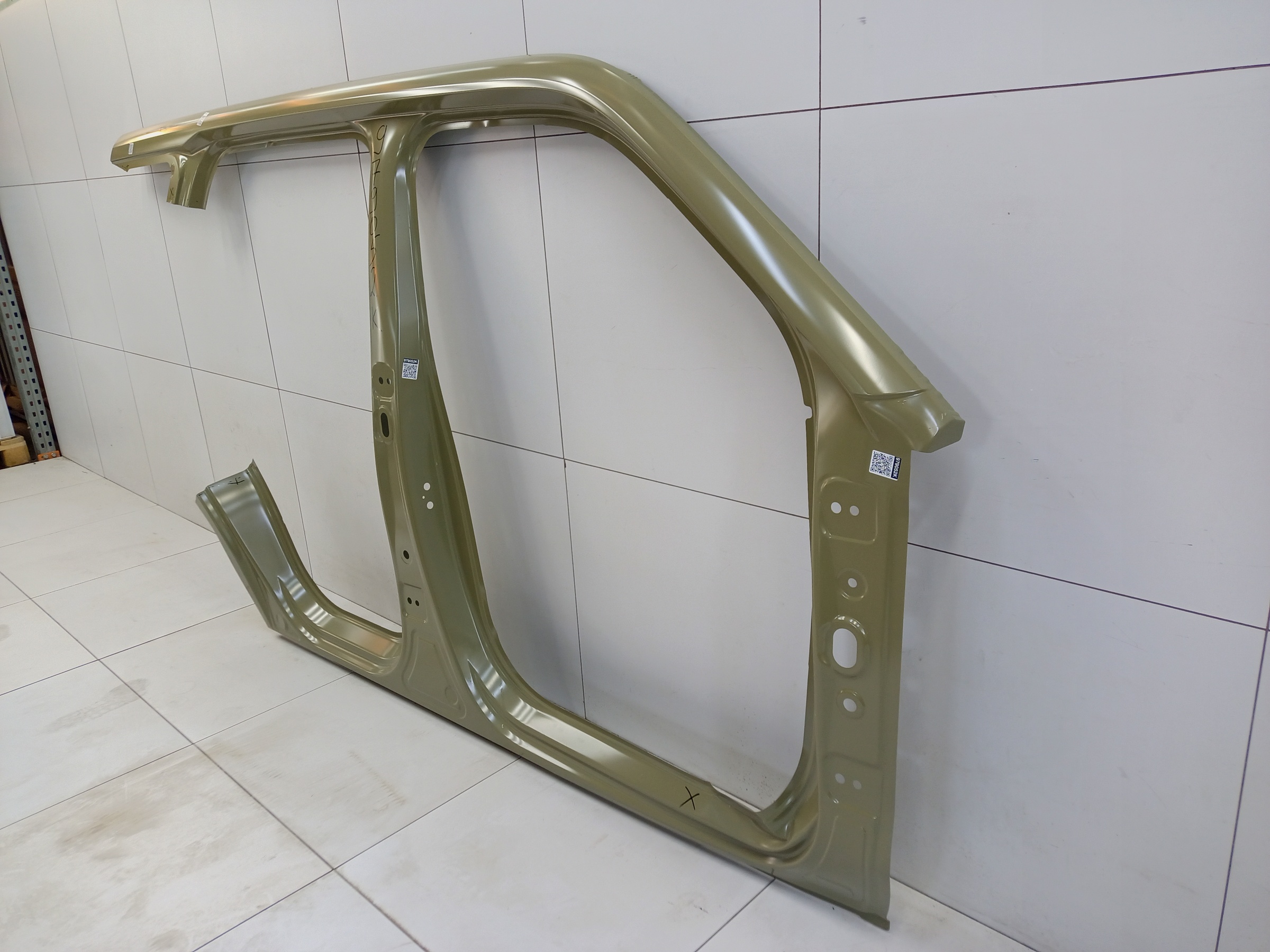 Панель кузова боковая правая Haval H3