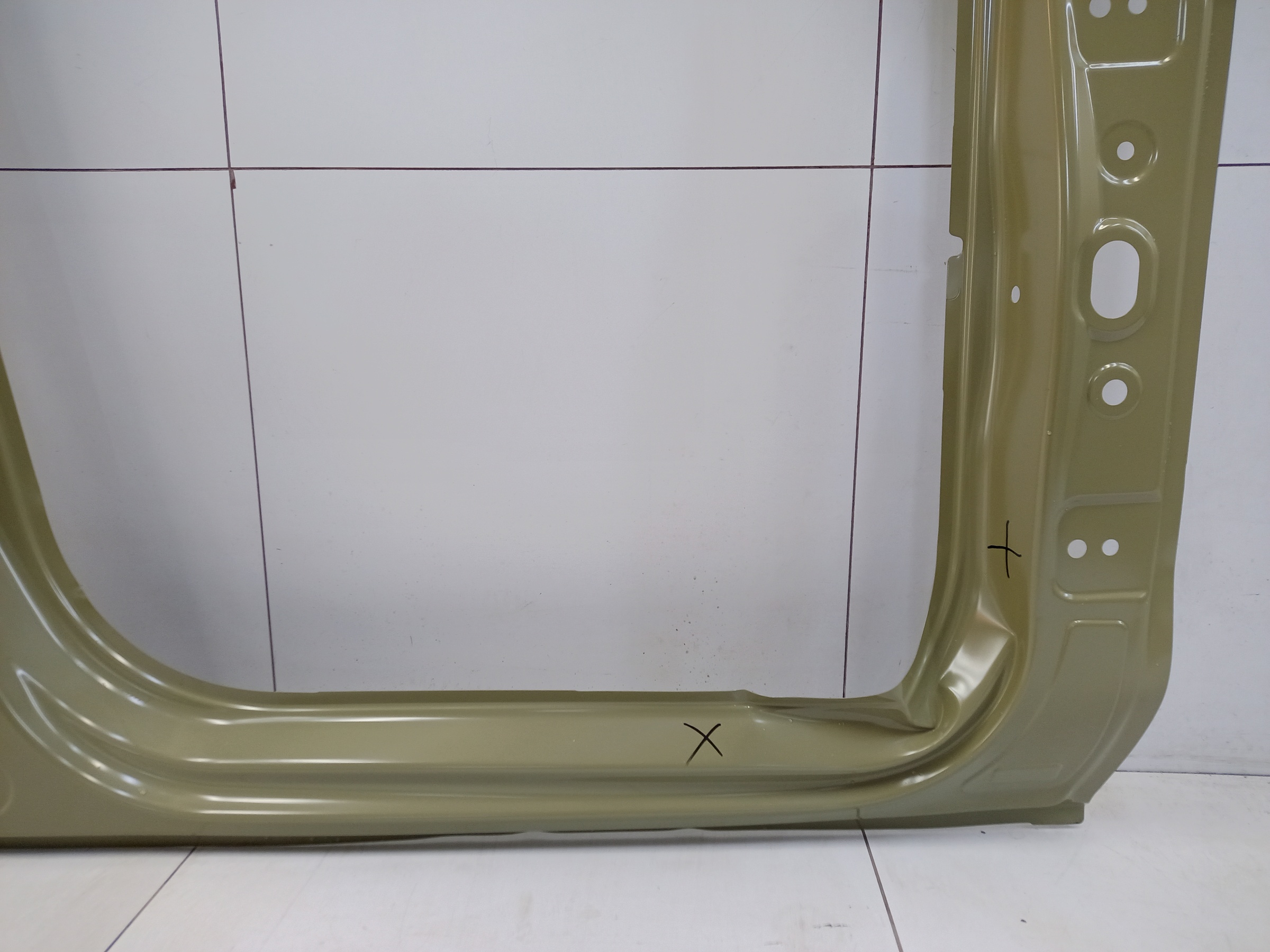 Панель кузова боковая правая Haval H3