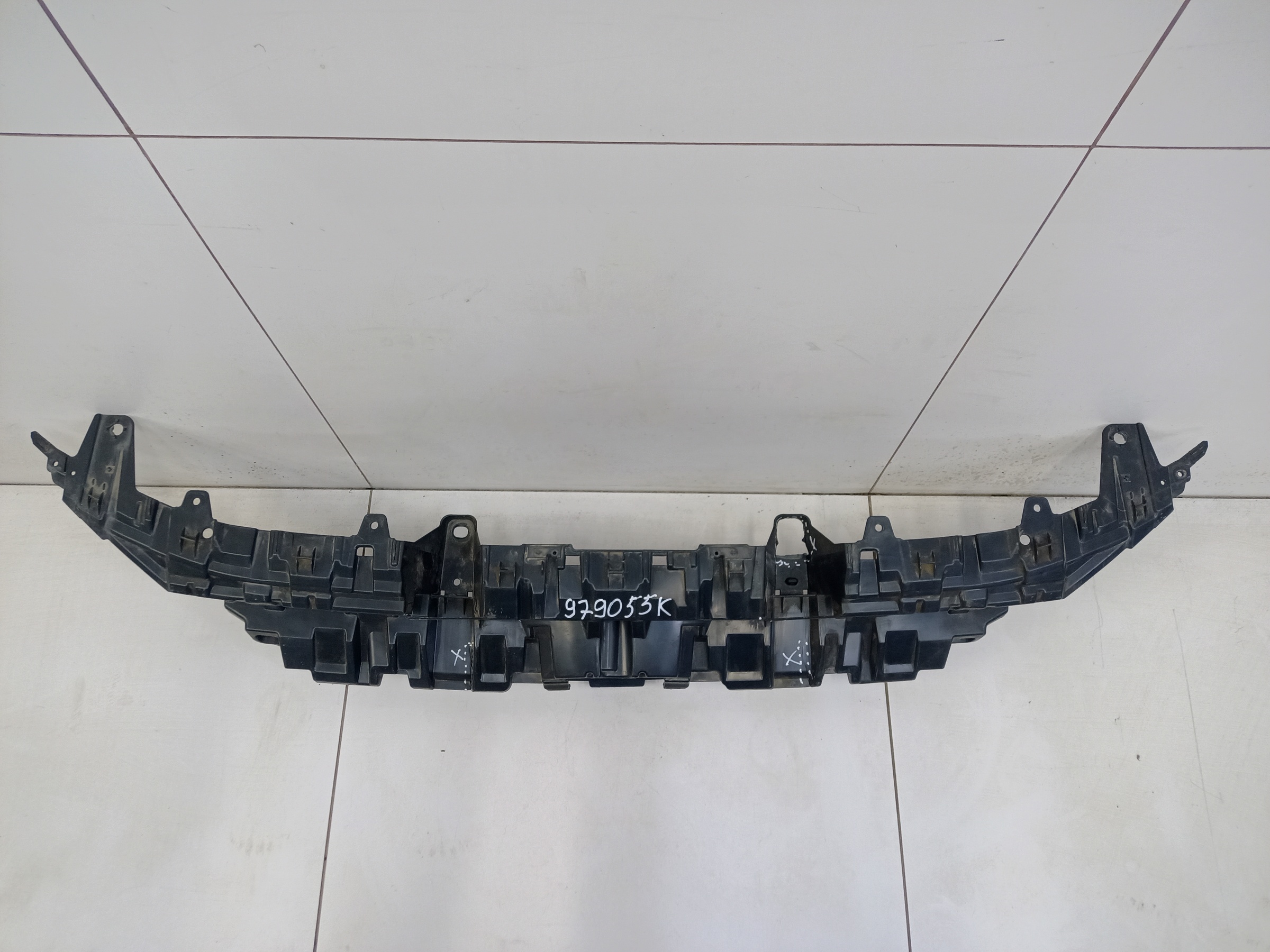 Кронштейн решетки радиатора Toyota RAV4 XA50