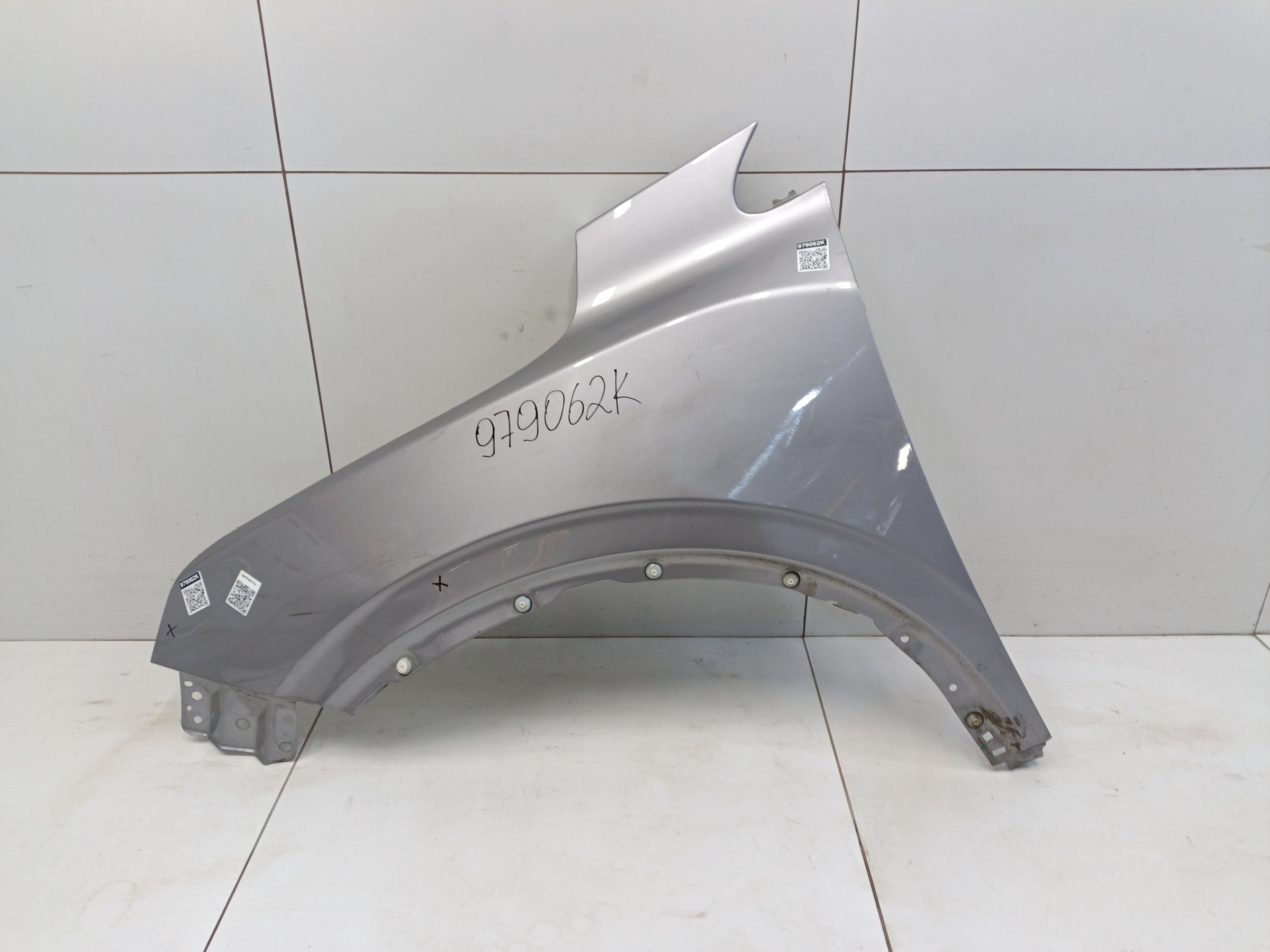 Крыло переднее левое Geely Coolray