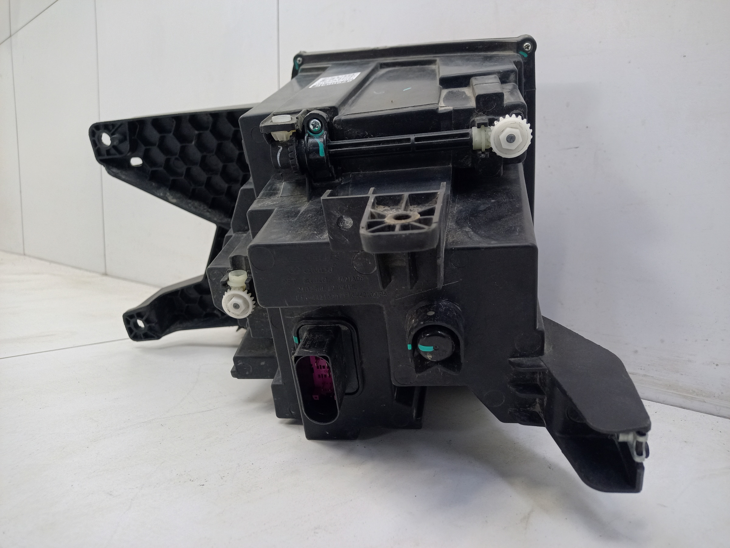 Фара передняя правая Jetour Dashing LED