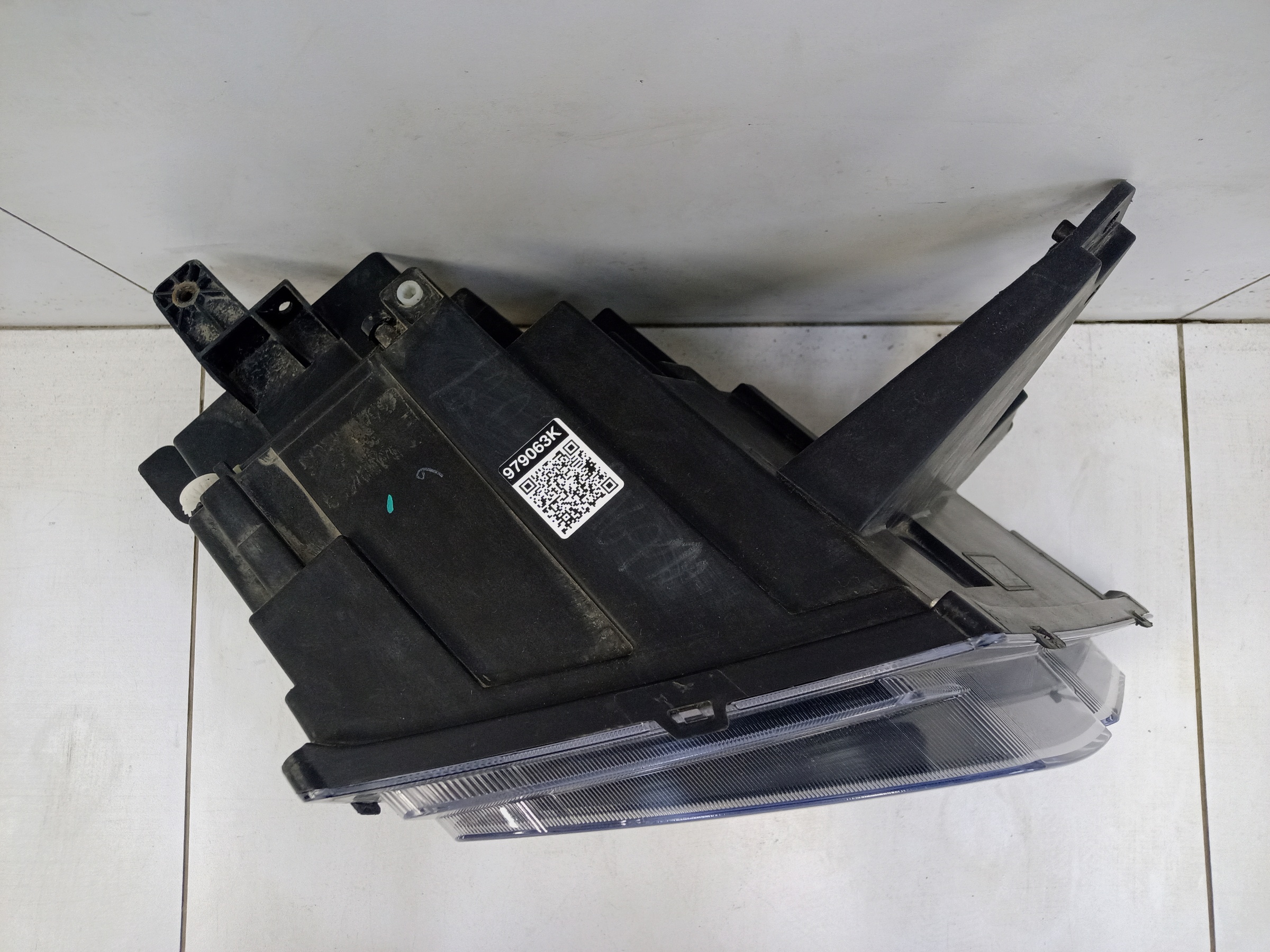 Фара передняя правая Jetour Dashing LED