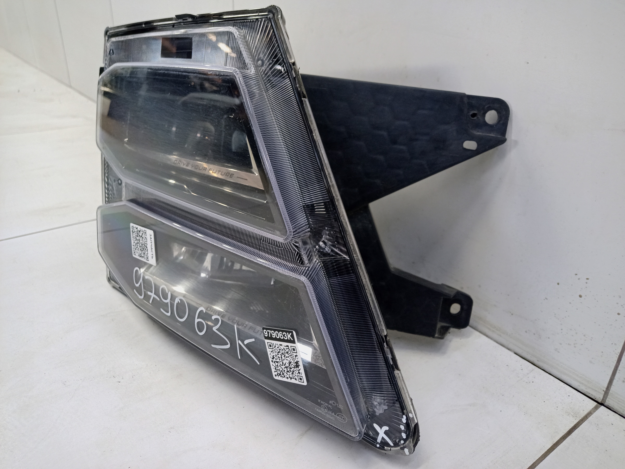 Фара передняя правая Jetour Dashing LED