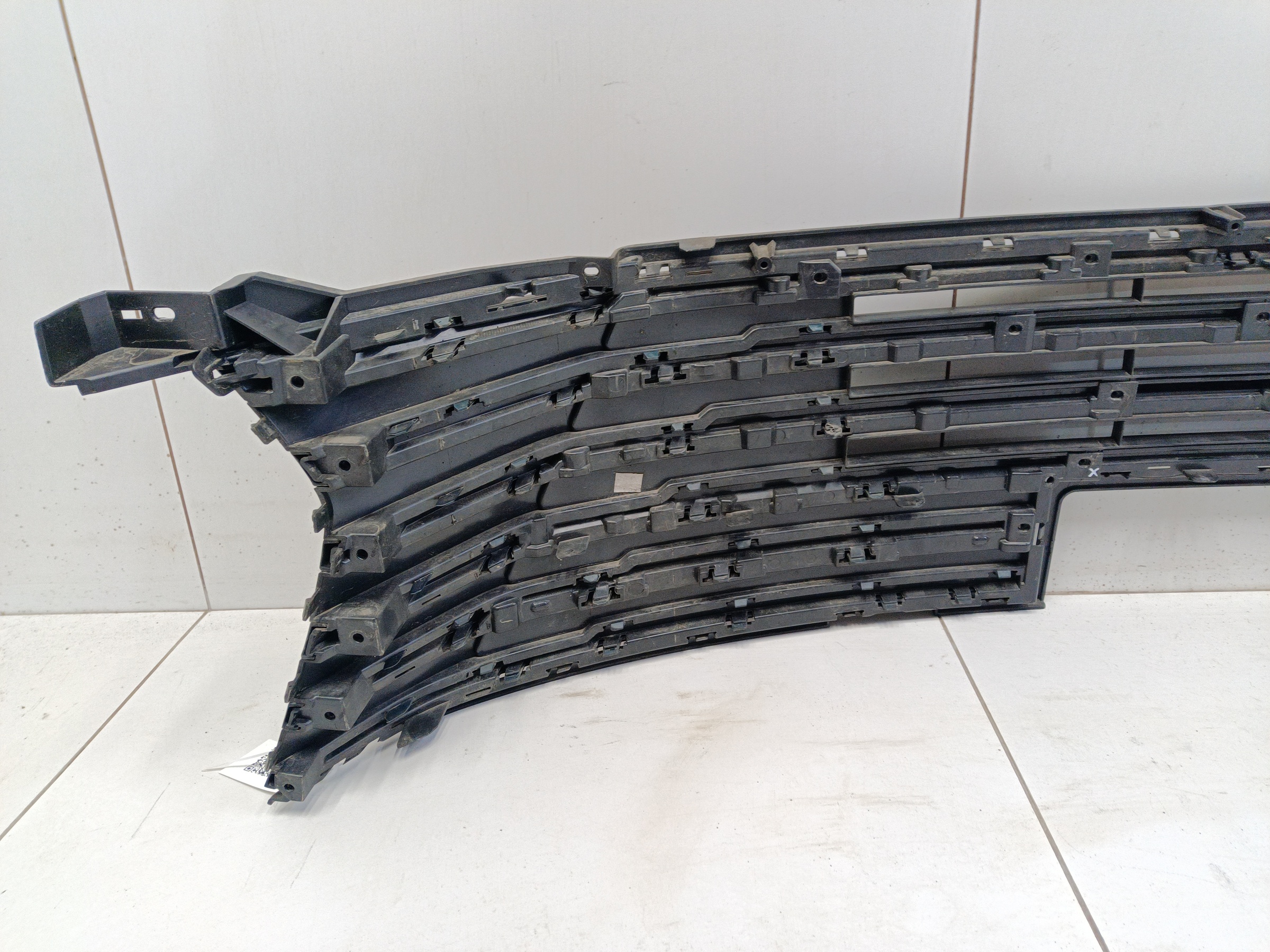 Решётка переднего бампера центральная Exeed TXL Restail