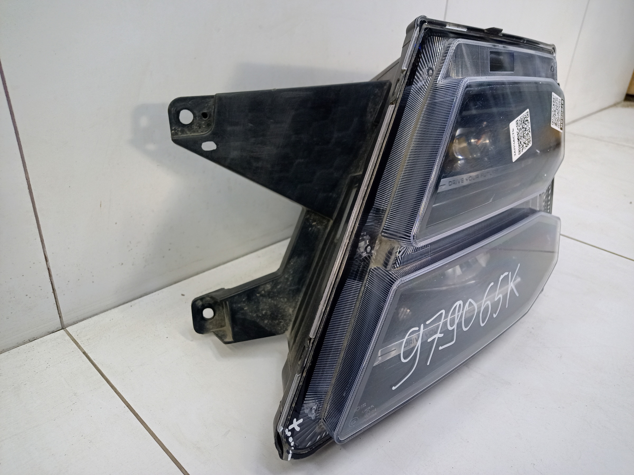 Фара передняя левая Jetour Dashing LED