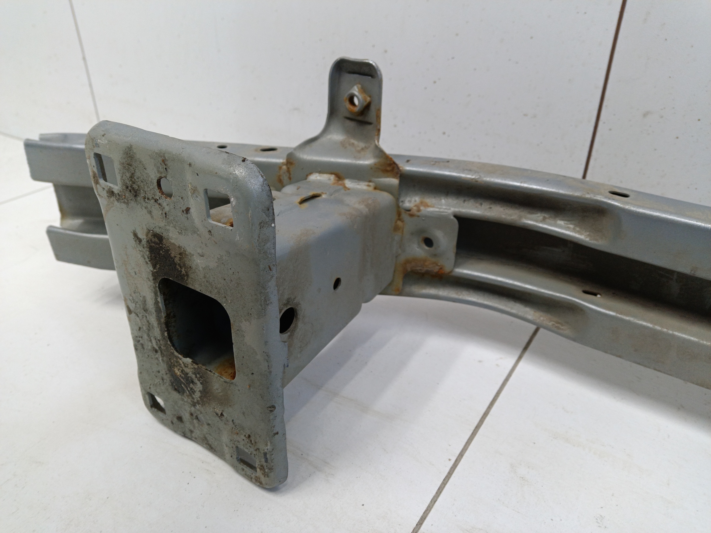 Усилитель переднего бампера Haval Jolion