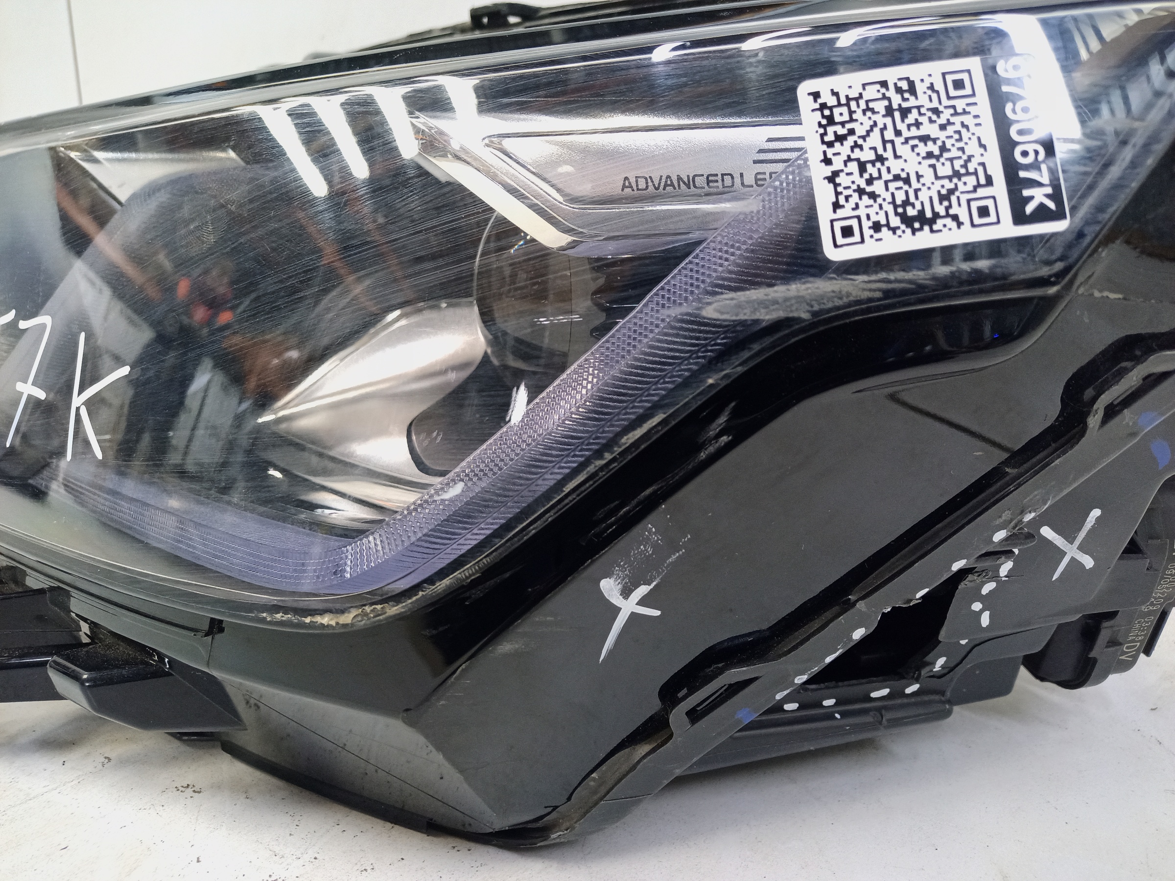 Фара передняя левая Belgee X50 галоген