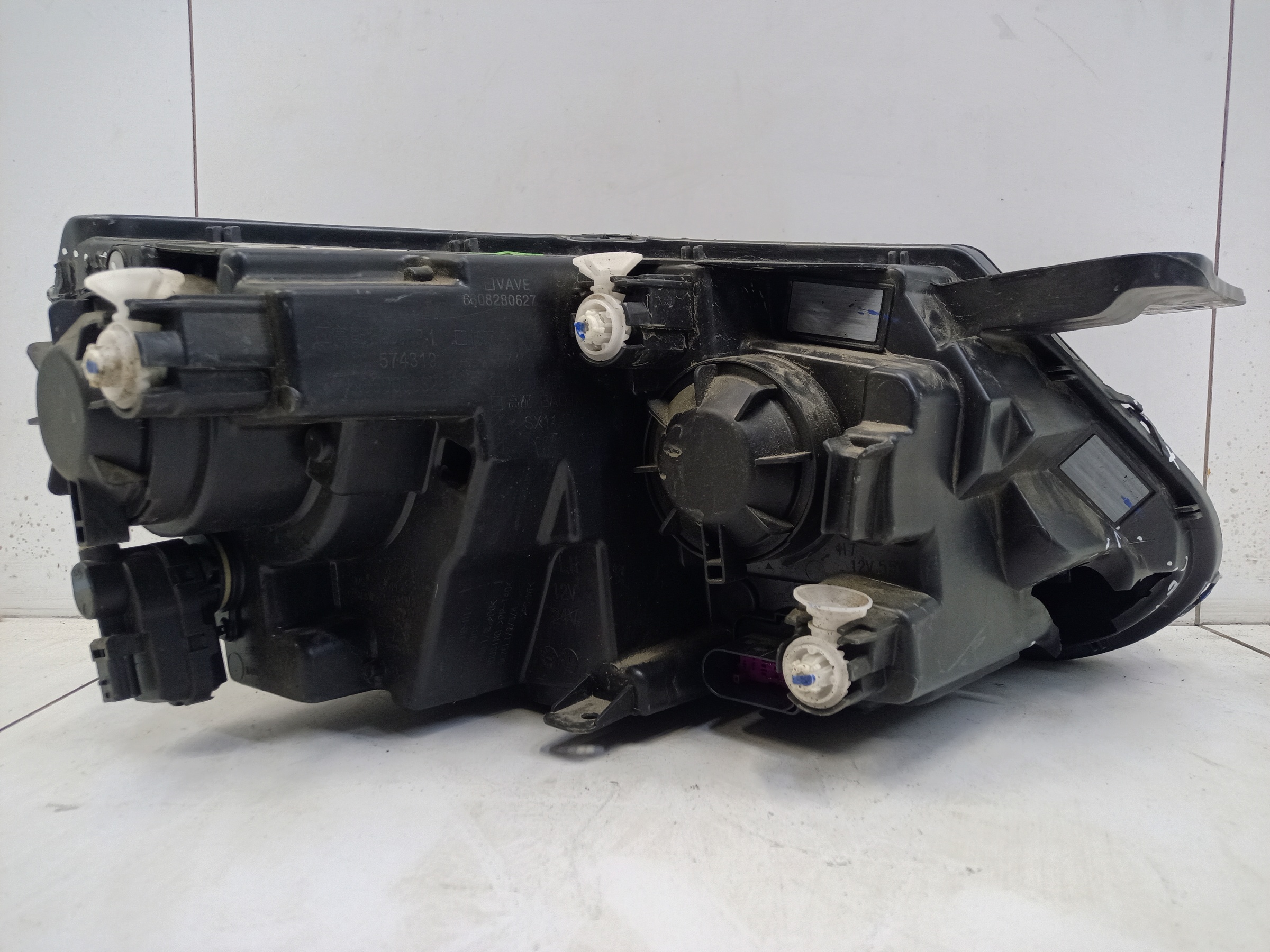 Фара передняя левая Belgee X50 галоген