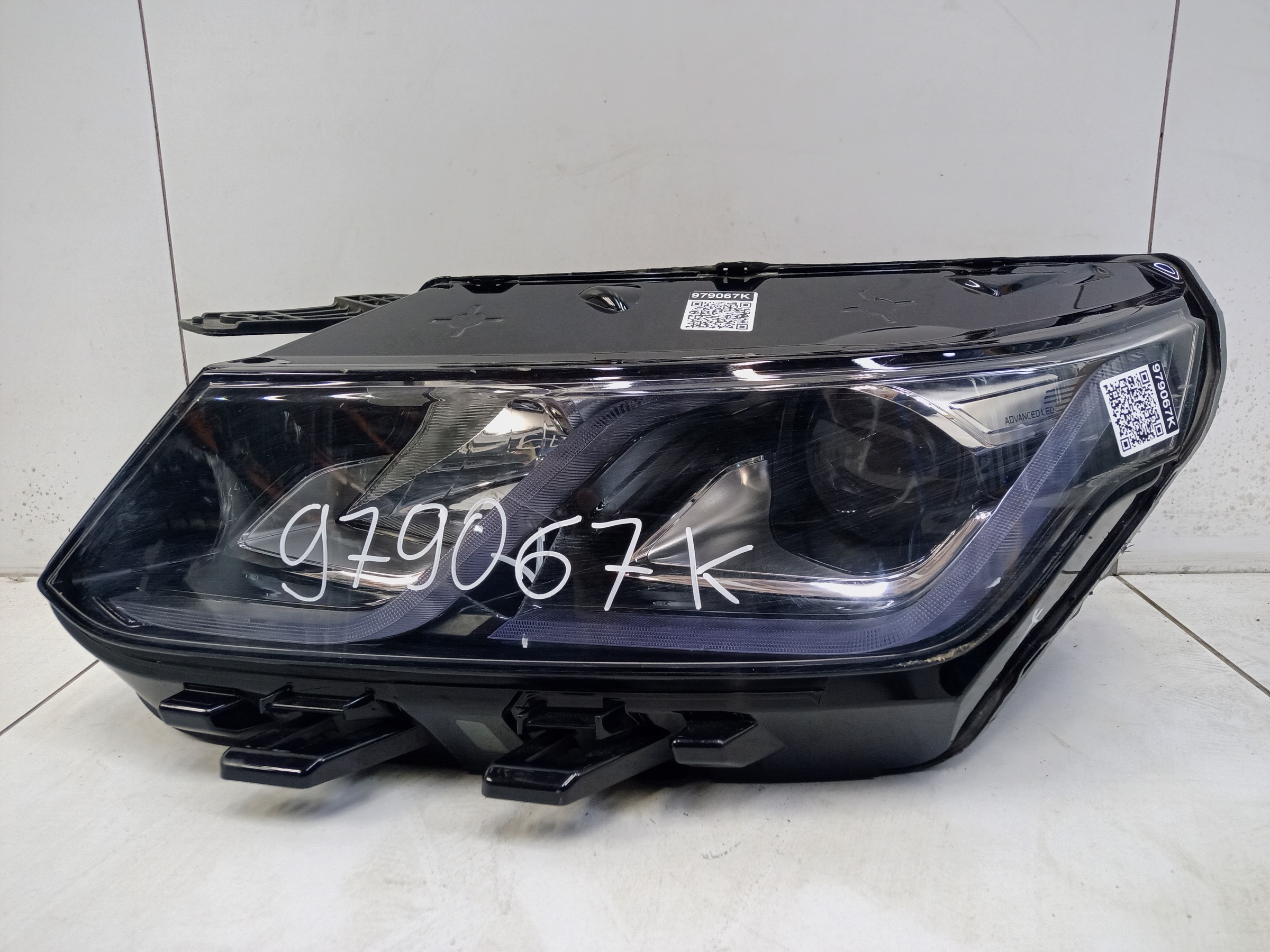 Фара передняя левая Belgee X50 галоген