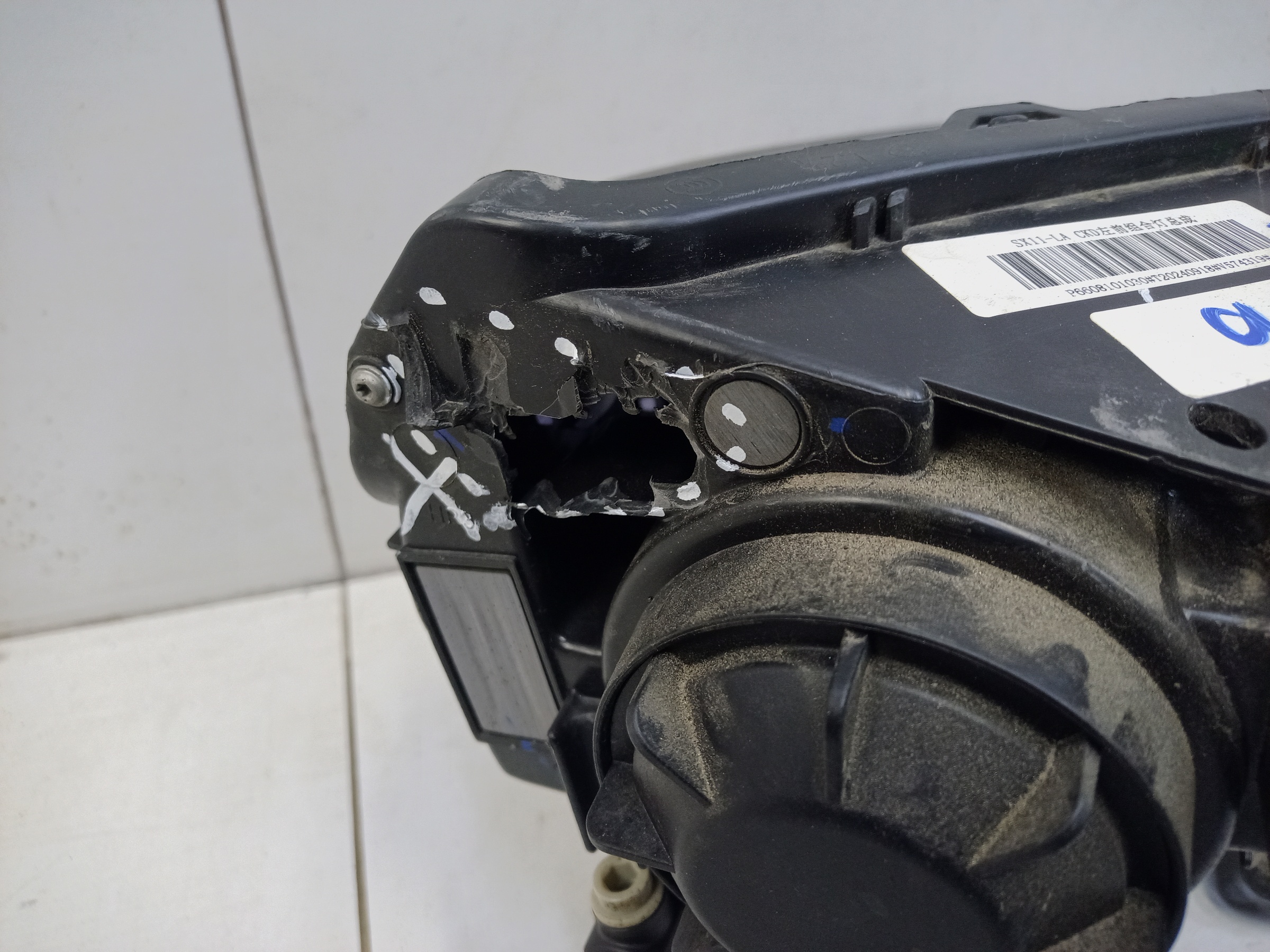 Фара передняя левая Belgee X50 галоген