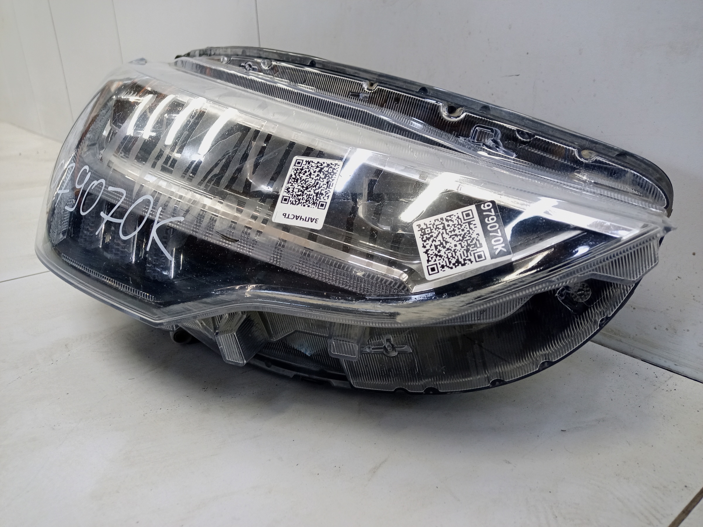 Фара передняя правая Haval Jolion LED