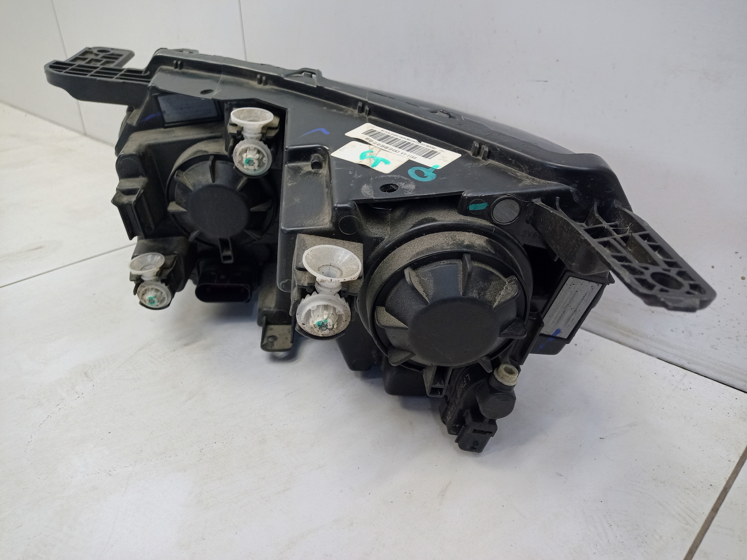 Фара передняя правая Belgee X50 галоген линза