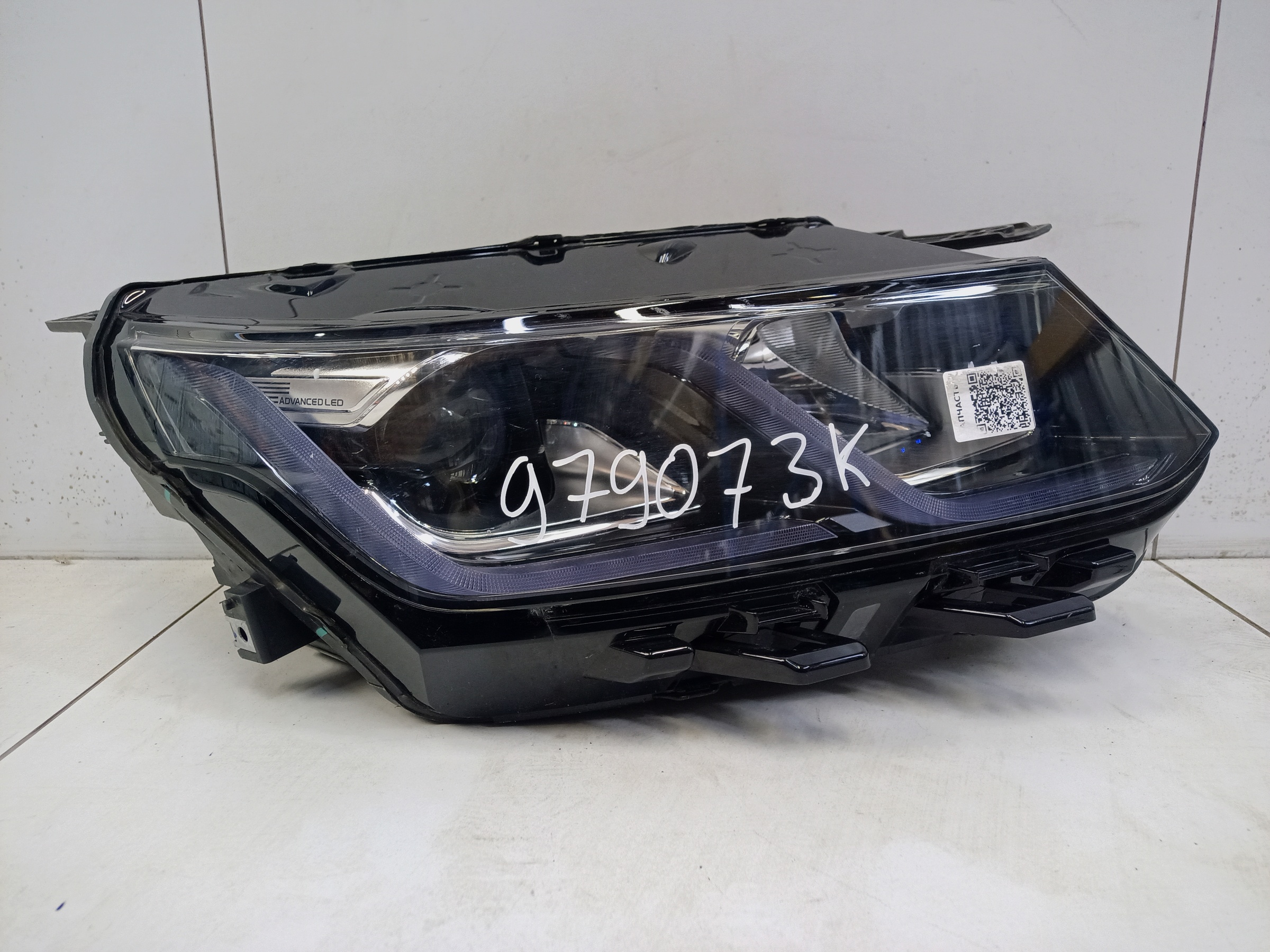 Фара передняя правая Belgee X50 галоген линза