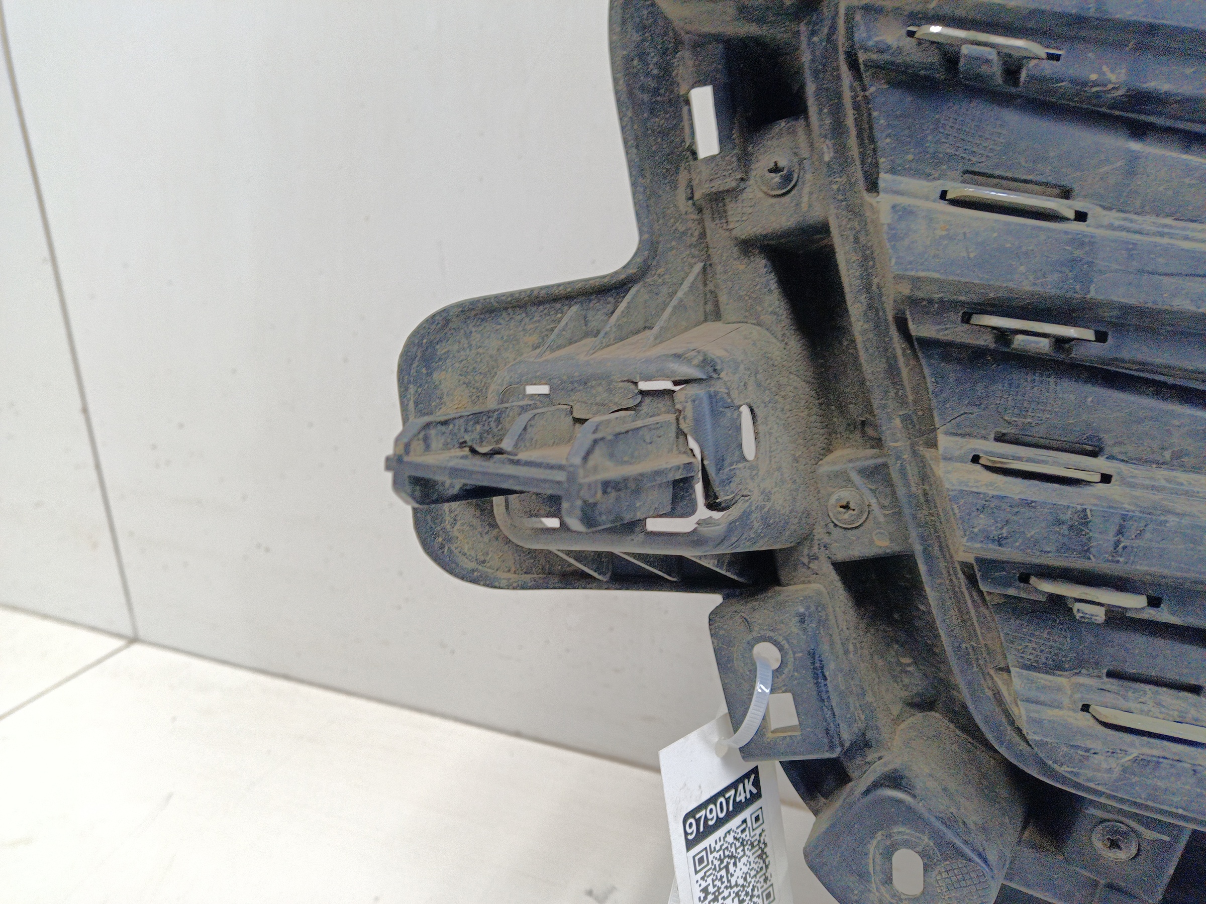 Решётка радиатора Haval Jolion под камеру