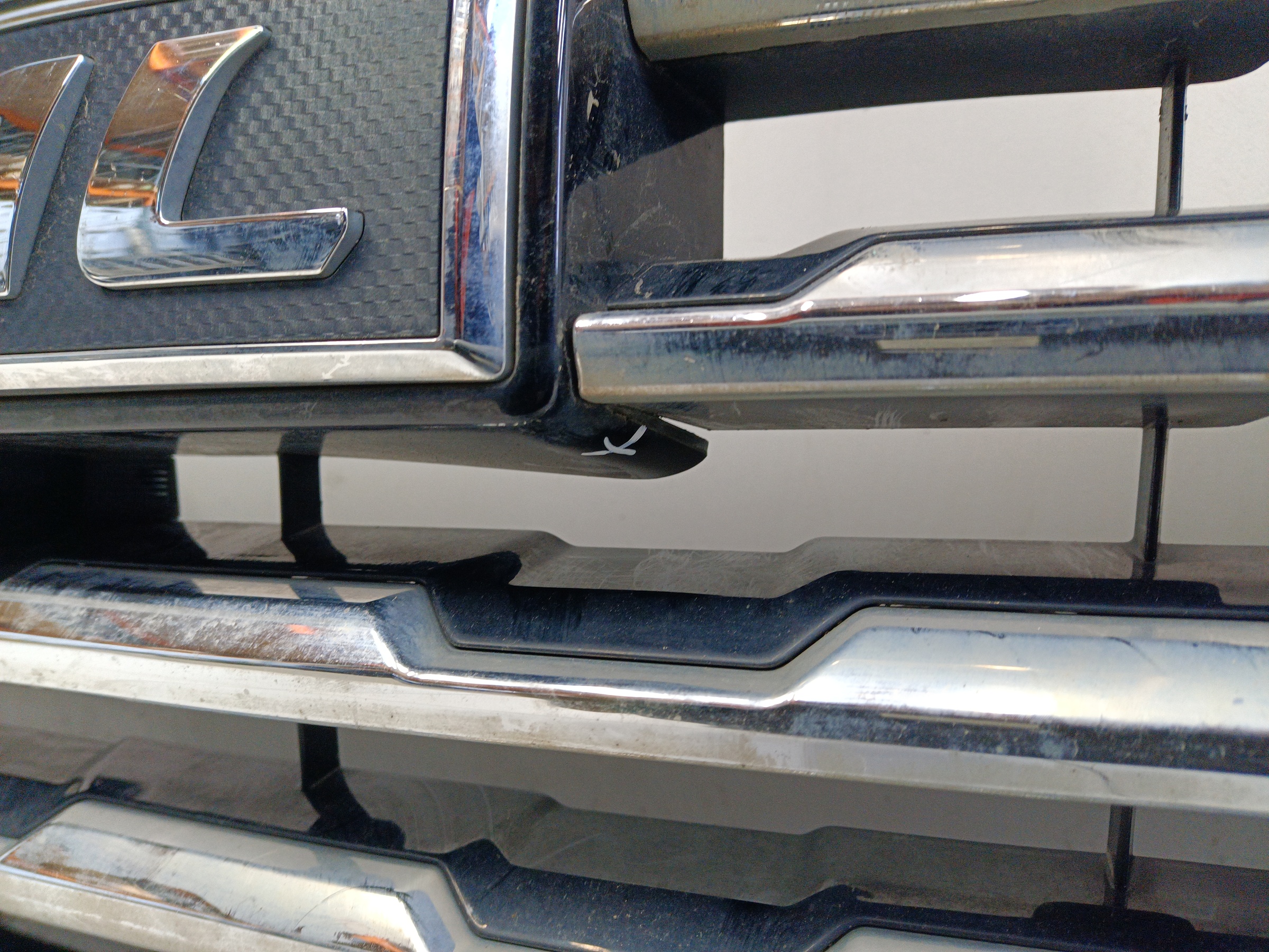 Решётка радиатора Haval Jolion под камеру