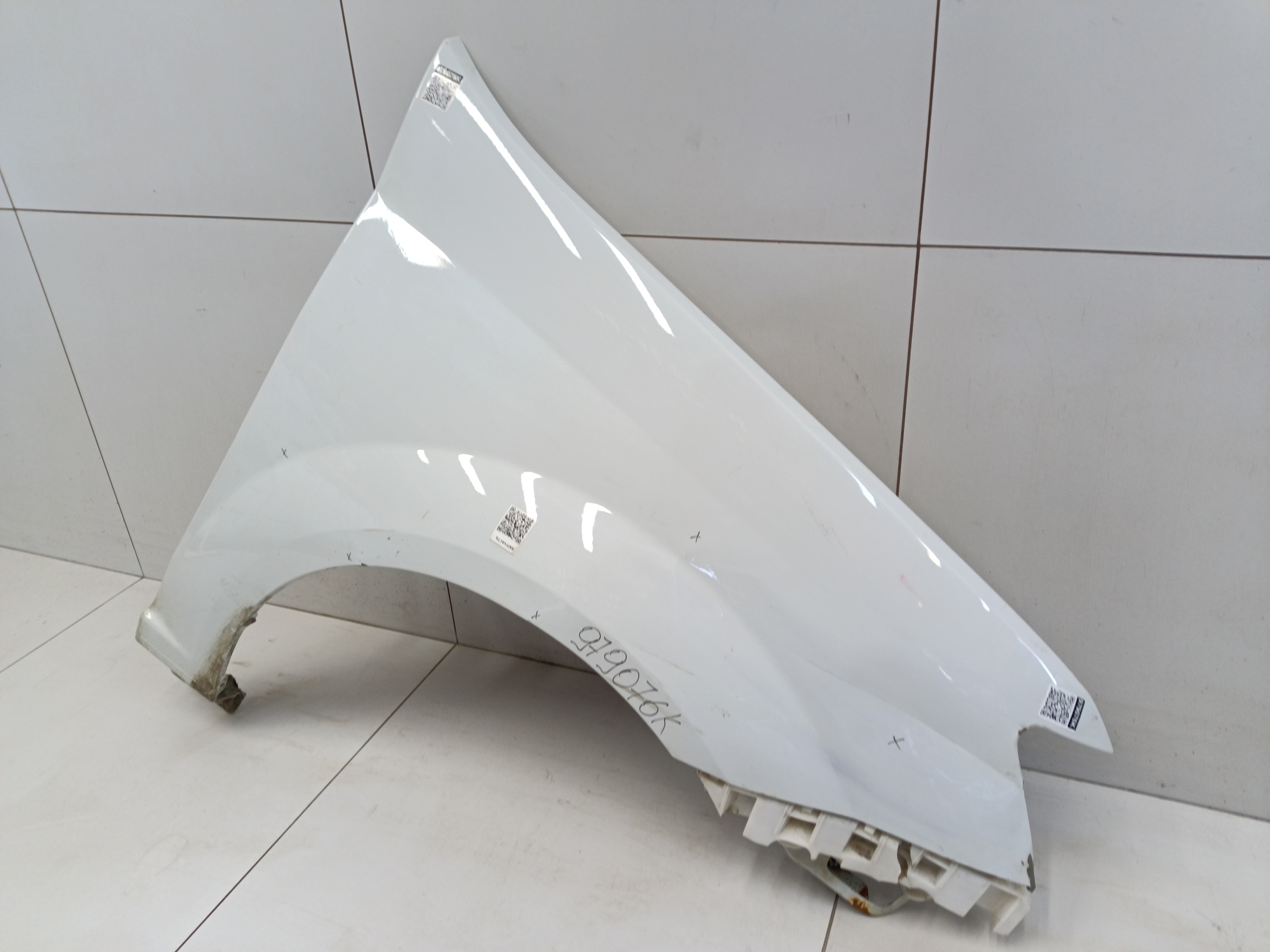 Крыло переднее правое Lada Largus 1 Restail