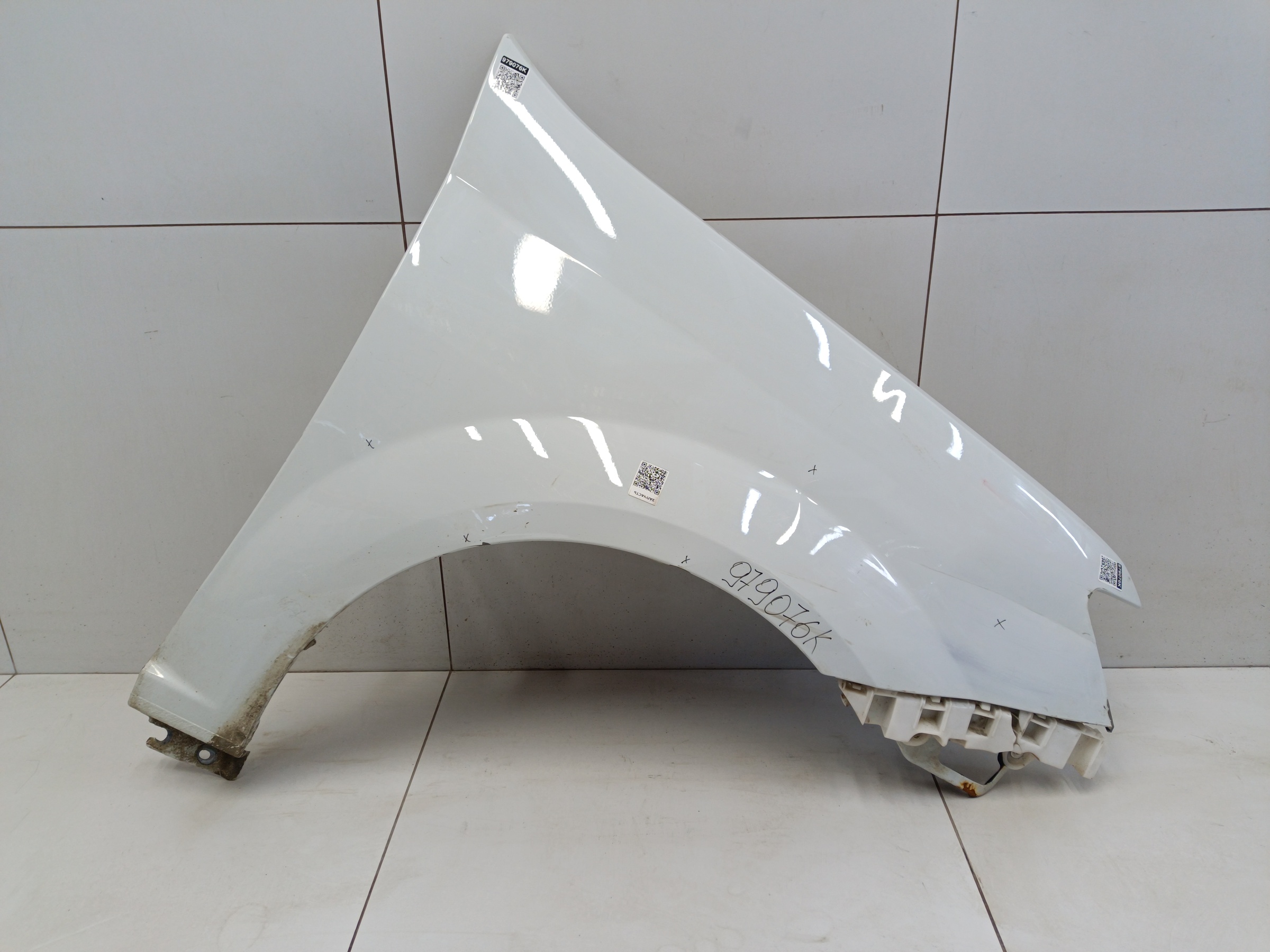 Крыло переднее правое Lada Largus 1 Restail