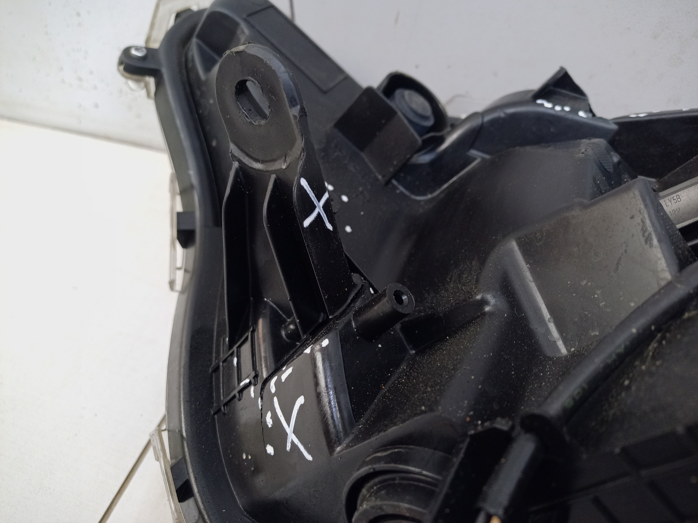 Фара передняя правая Toyota RAV4 XA50 Restail LED