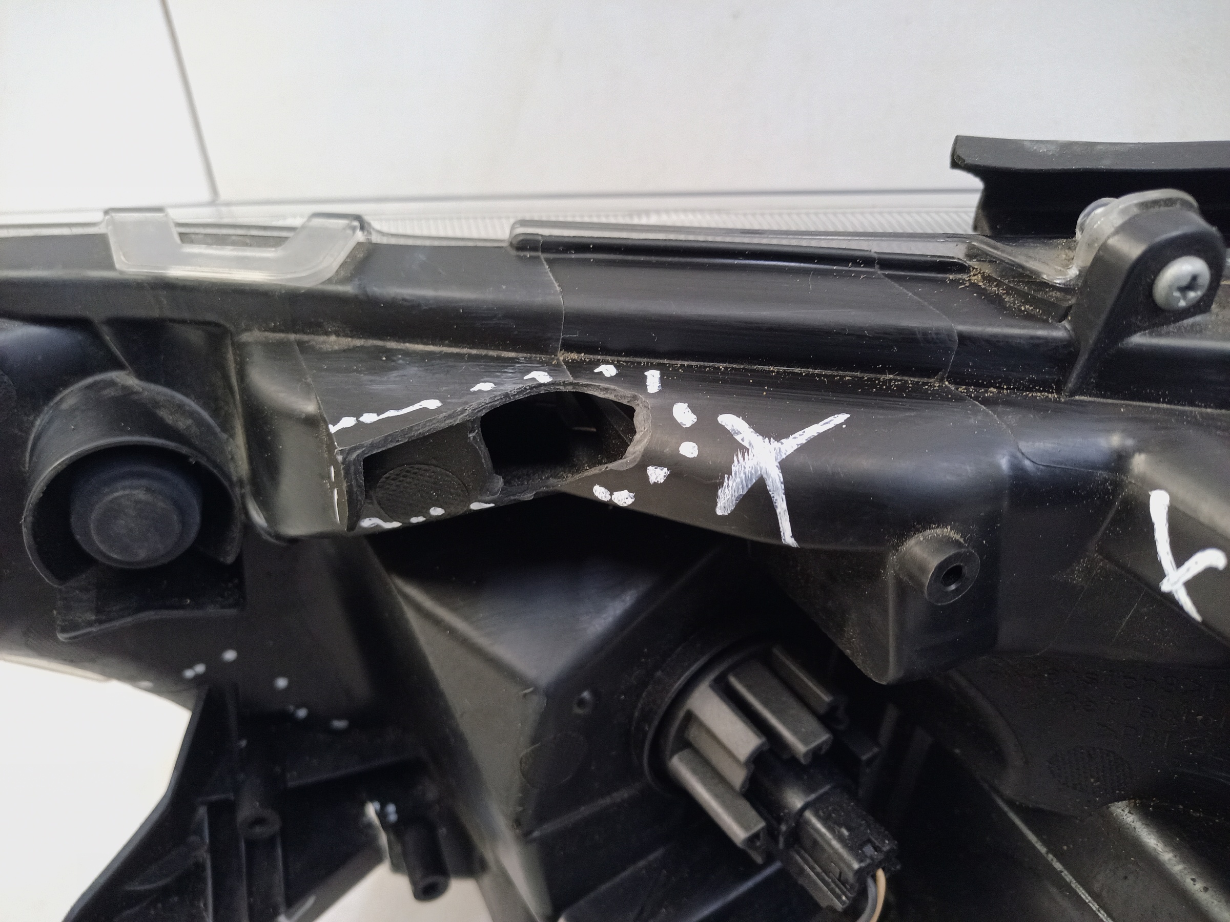 Фара передняя правая Toyota RAV4 XA50 Restail LED