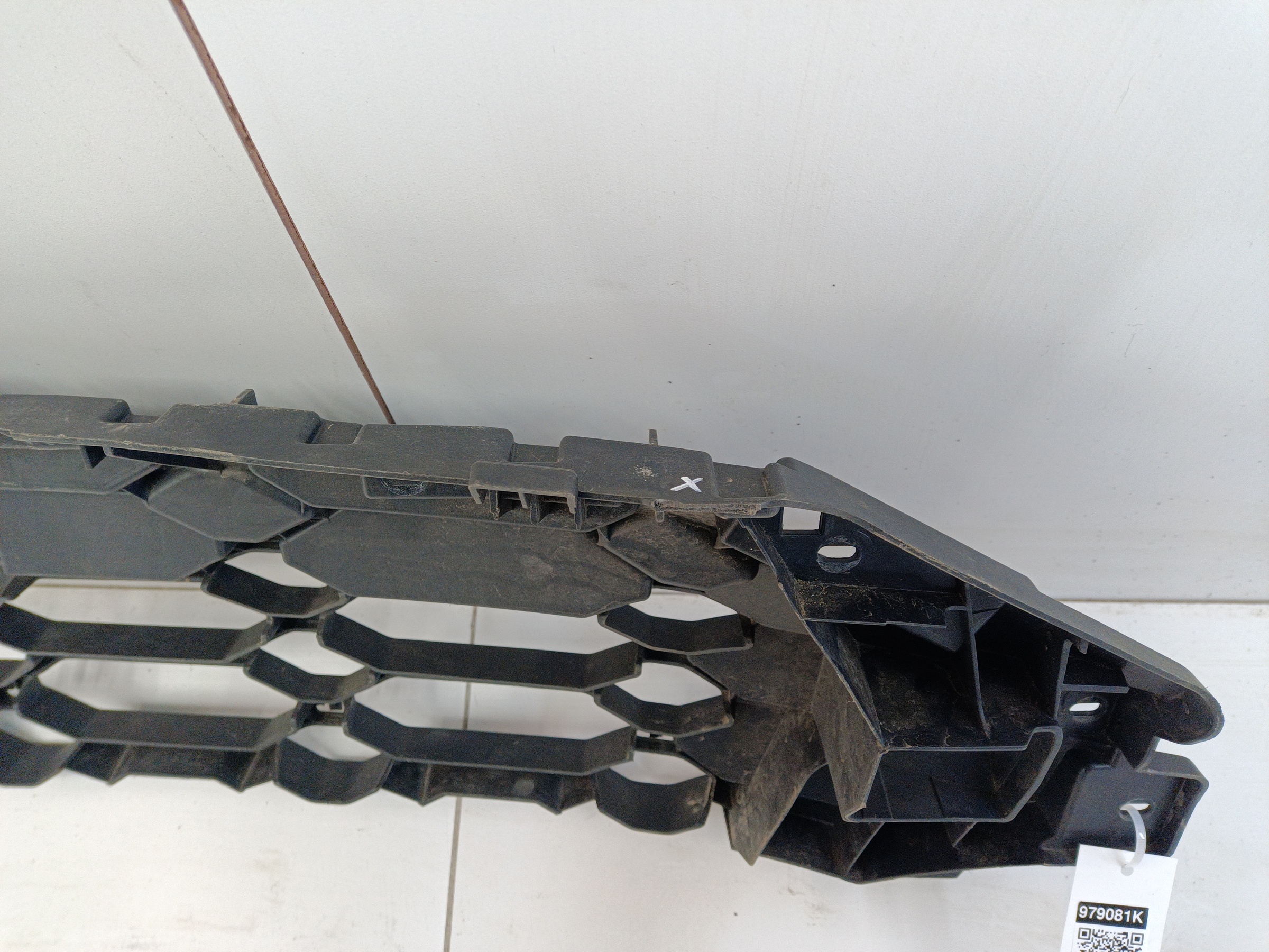 Кронштейн решетки радиатора Audi SQ5 2 Restail