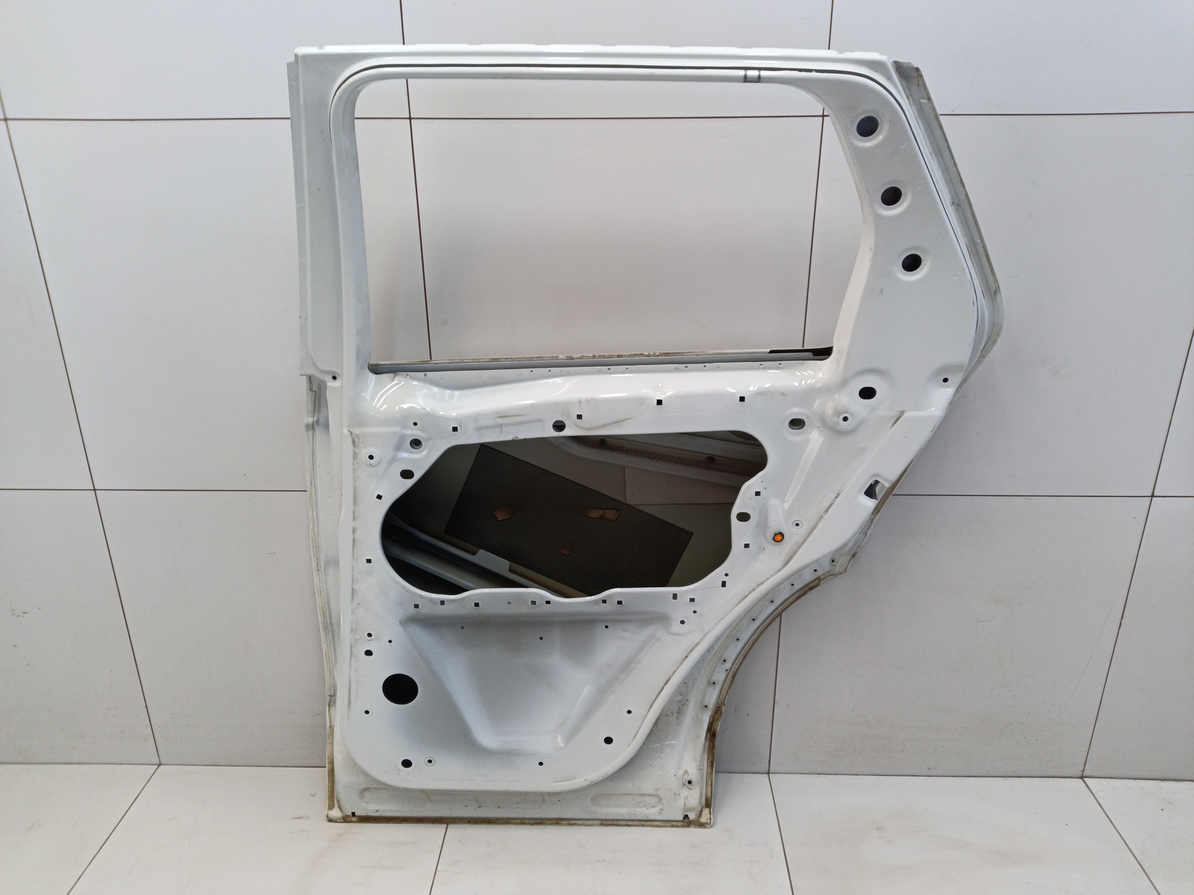 Дверь задняя правая Land Rover Discovery Sport