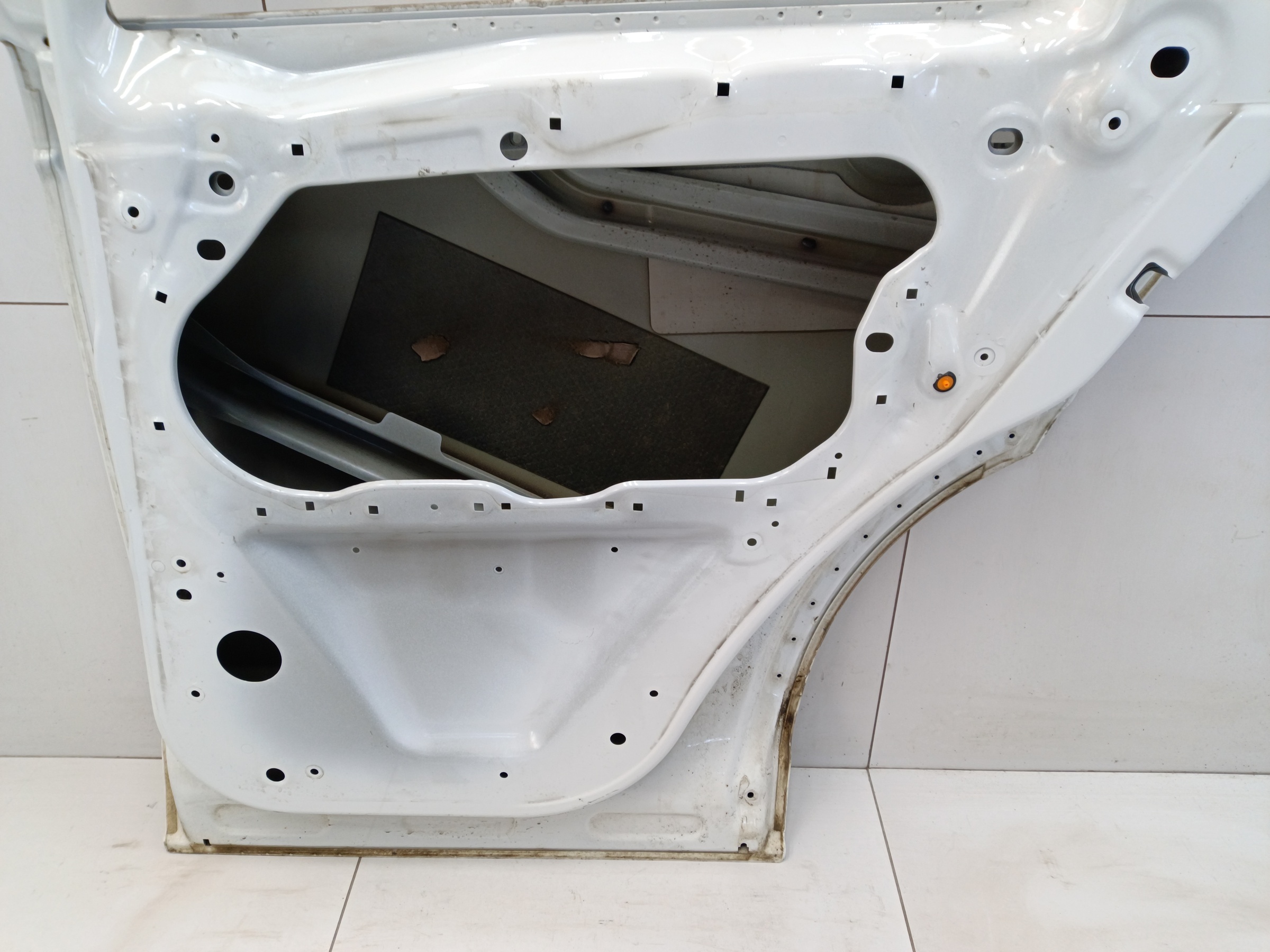 Дверь задняя правая Land Rover Discovery Sport