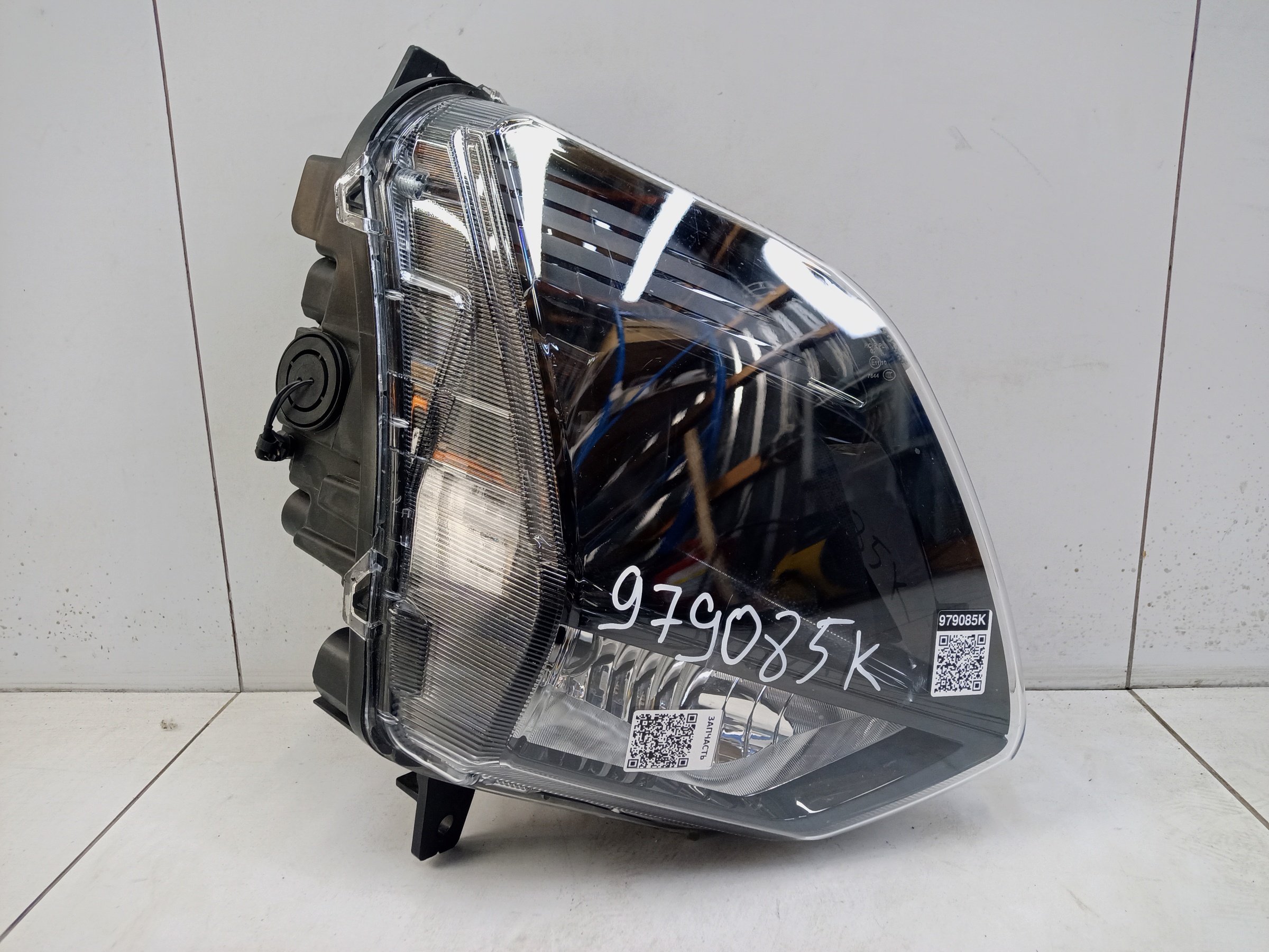 Фара передняя правая Omoda C5 галоген