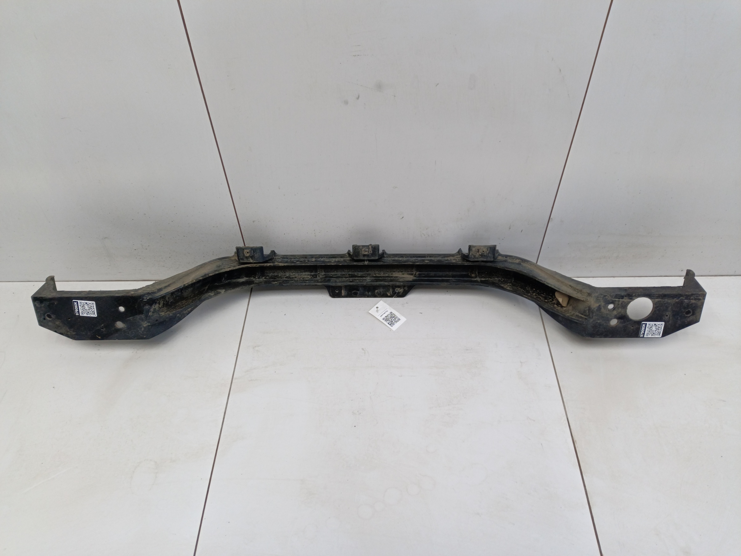 Усилитель заднего бампера Hyundai Tucson 4