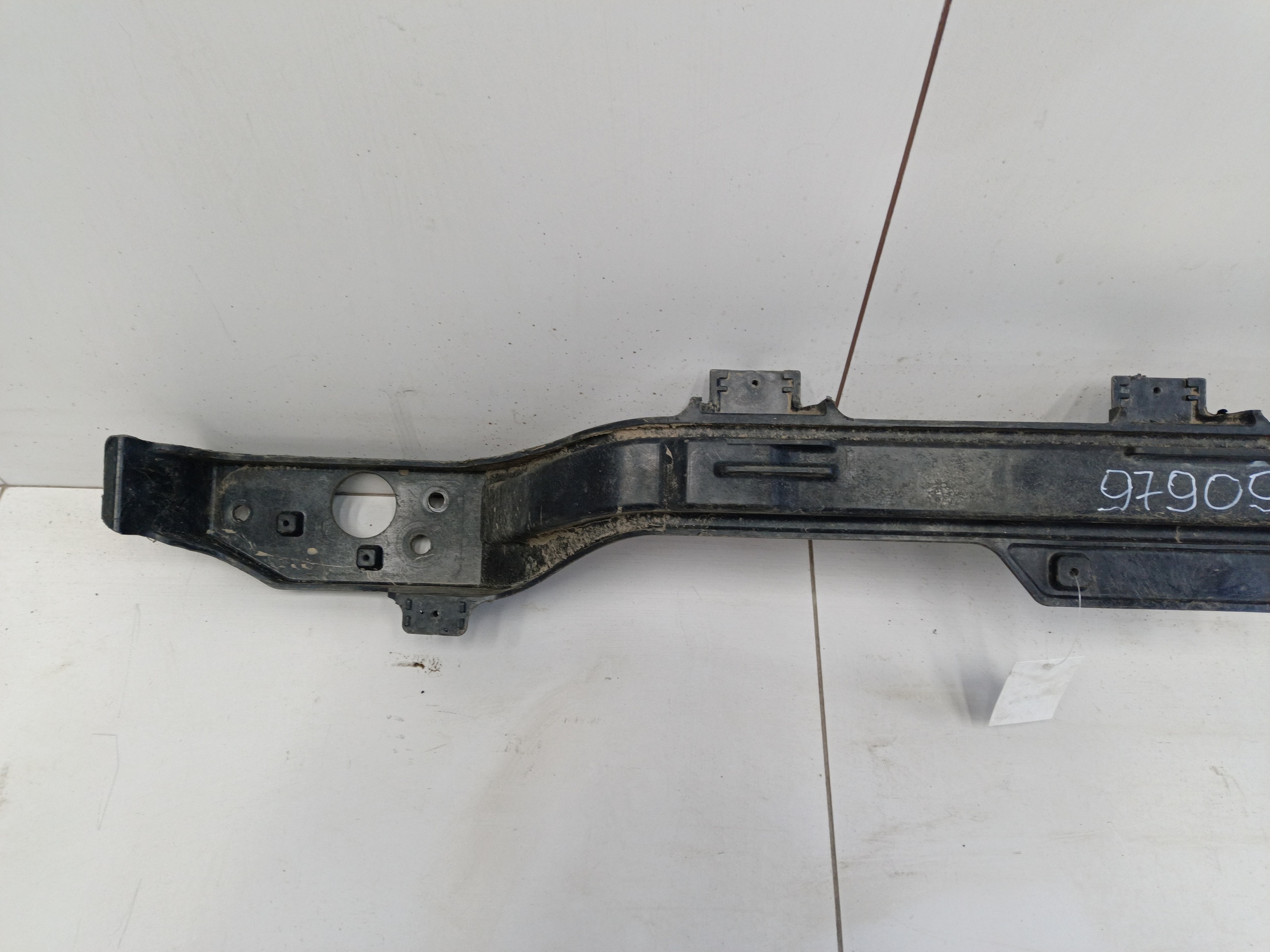 Усилитель заднего бампера Hyundai Tucson 4