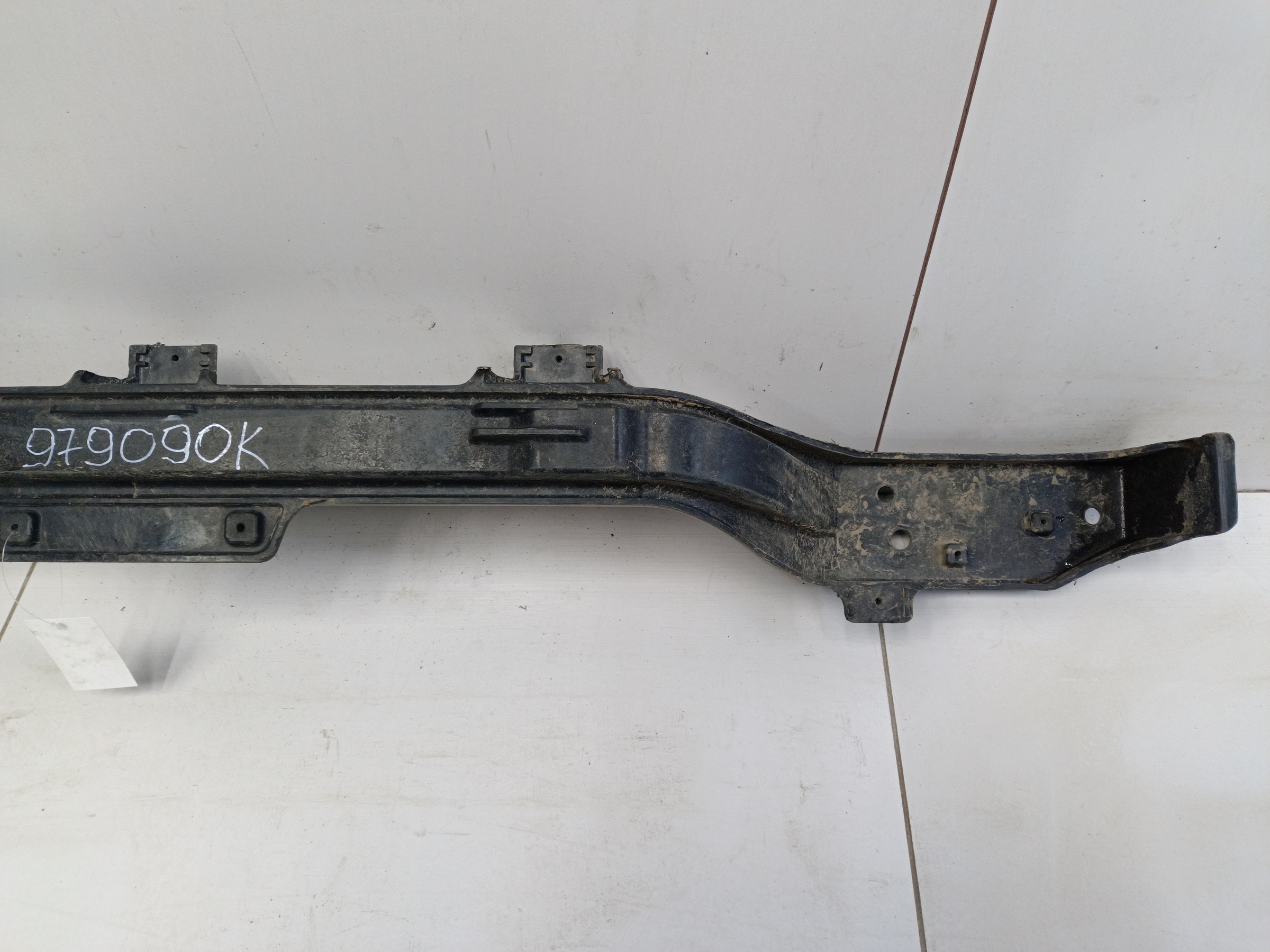 Усилитель заднего бампера Hyundai Tucson 4