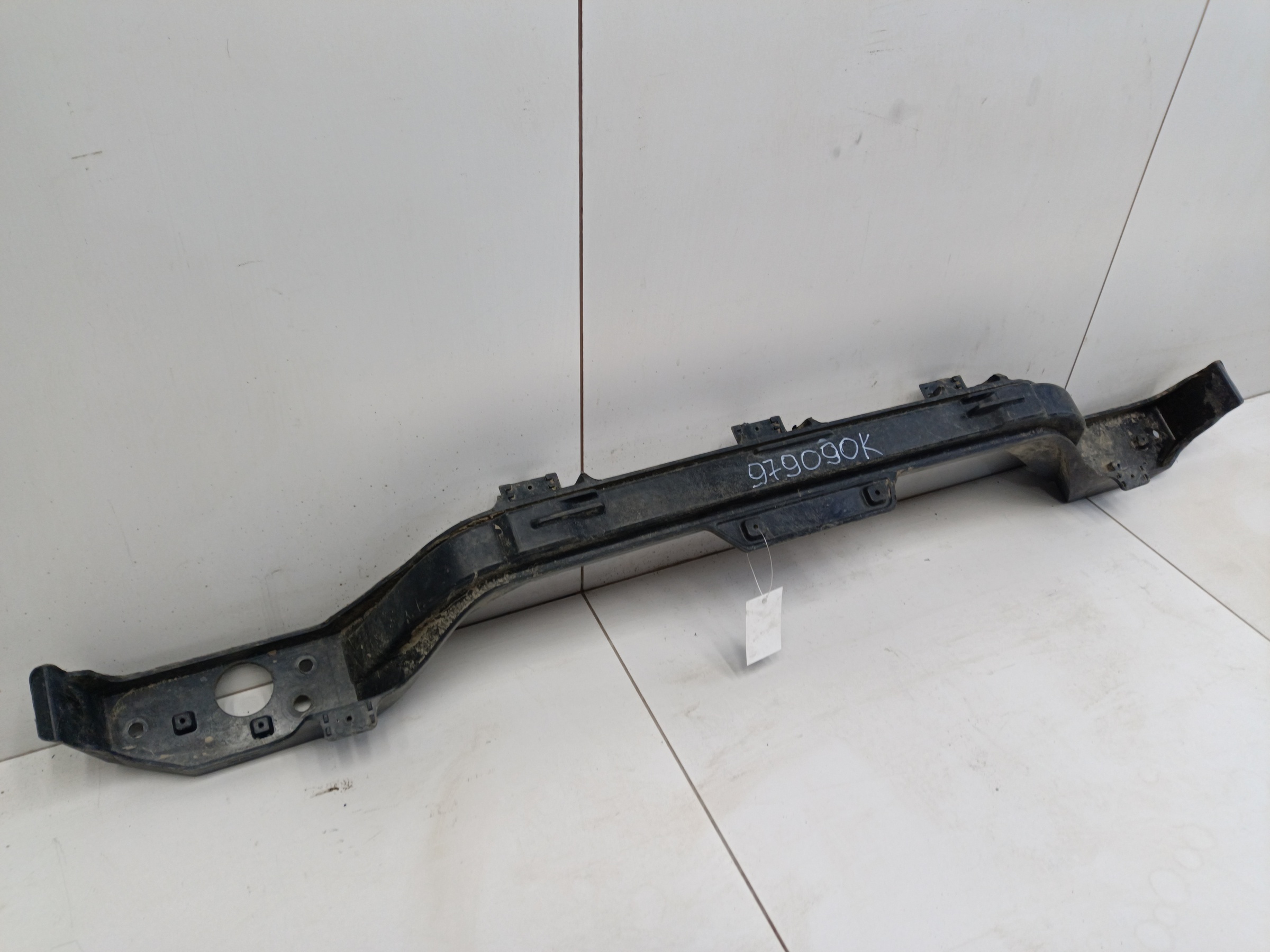 Усилитель заднего бампера Hyundai Tucson 4