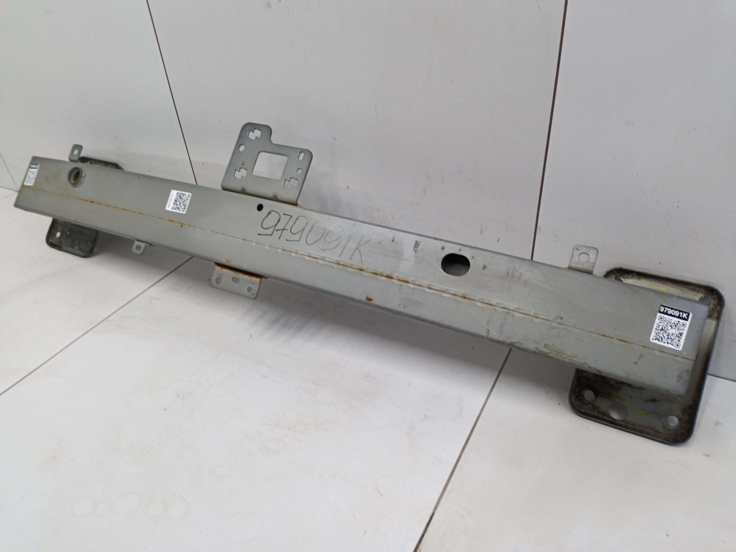 Усилитель переднего бампера Changan CS35PLUS