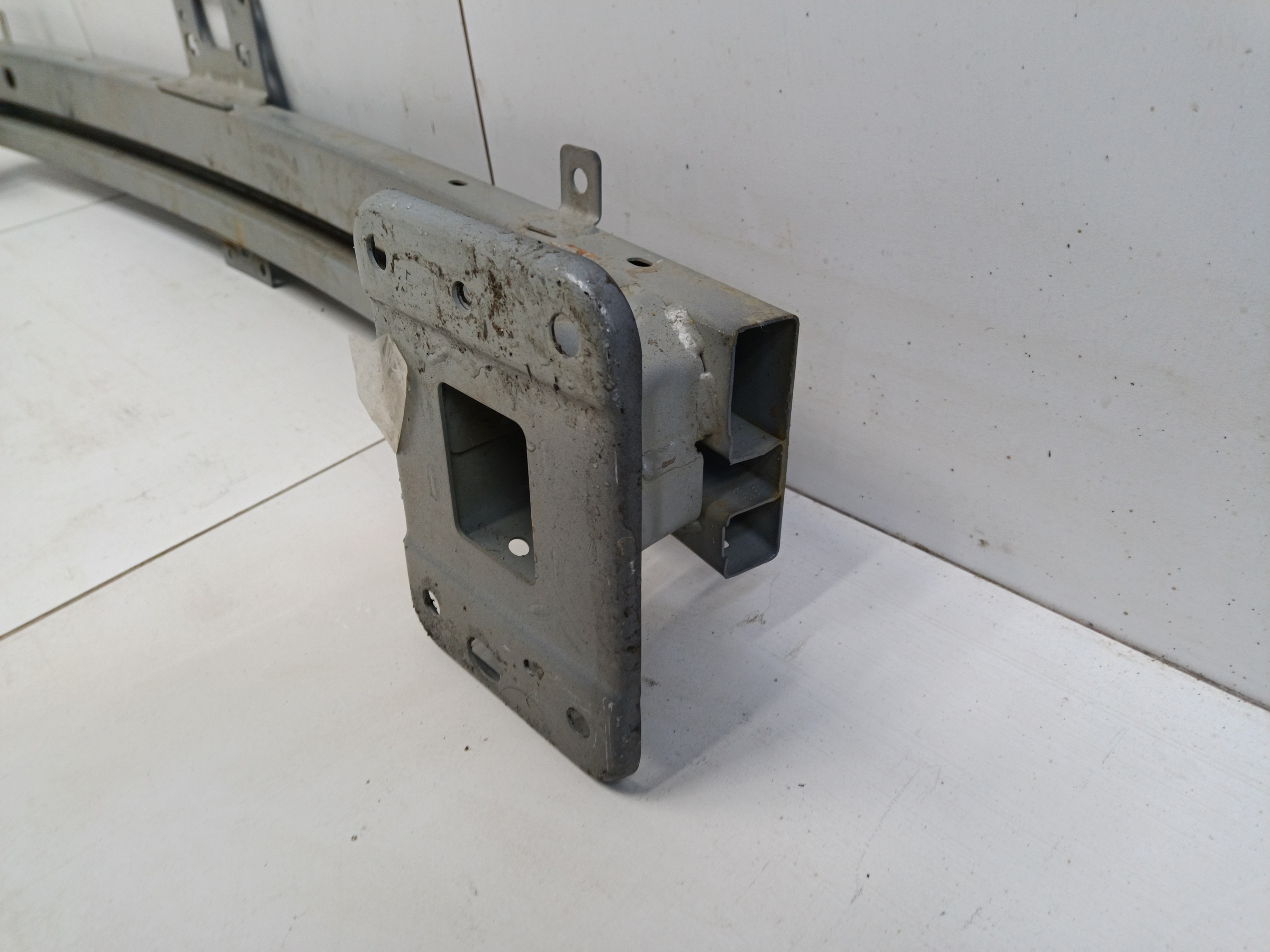 Усилитель переднего бампера Changan CS35PLUS