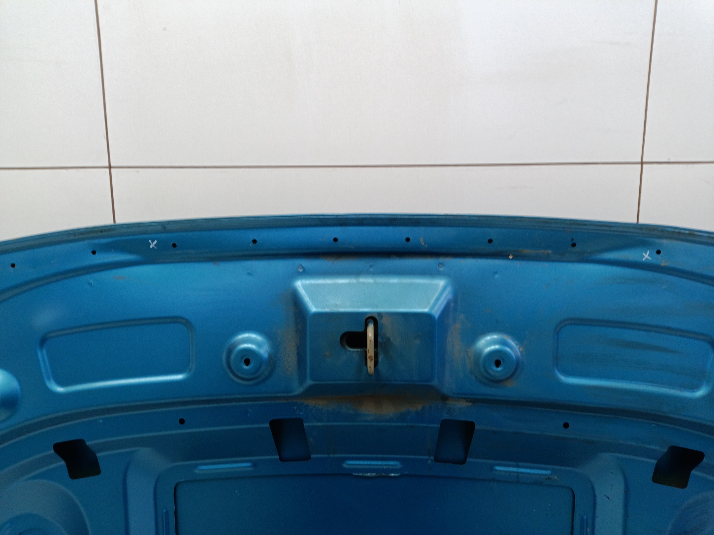 Капот Geely Emgrand 2