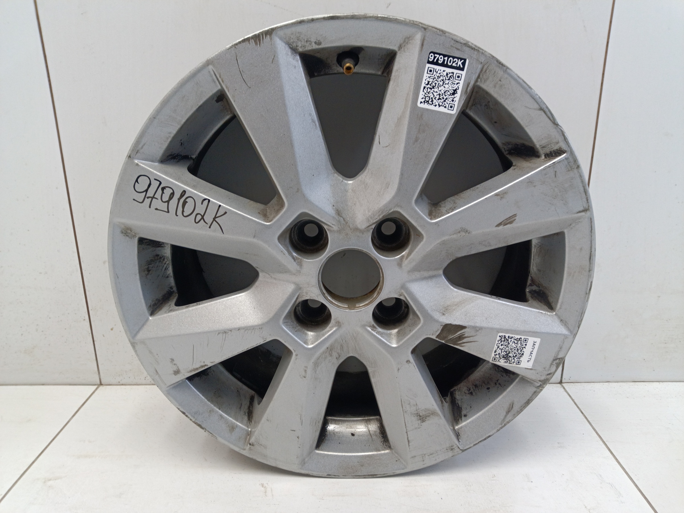 Диск колеса литой Lada Largus Restail R15