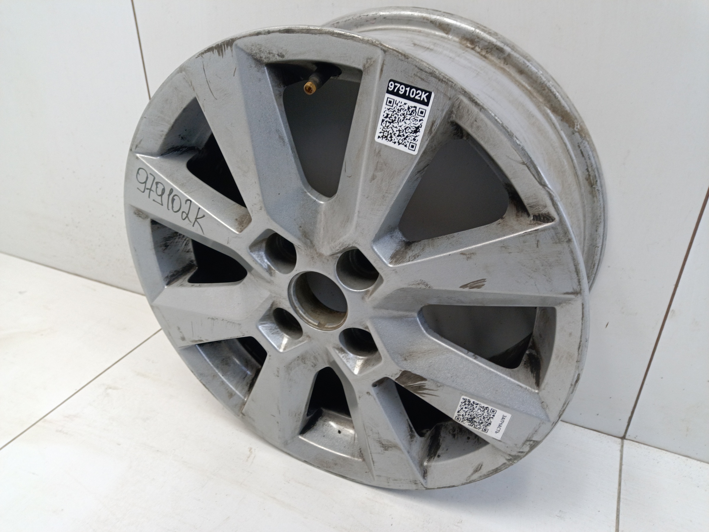 Диск колеса литой Lada Largus Restail R15