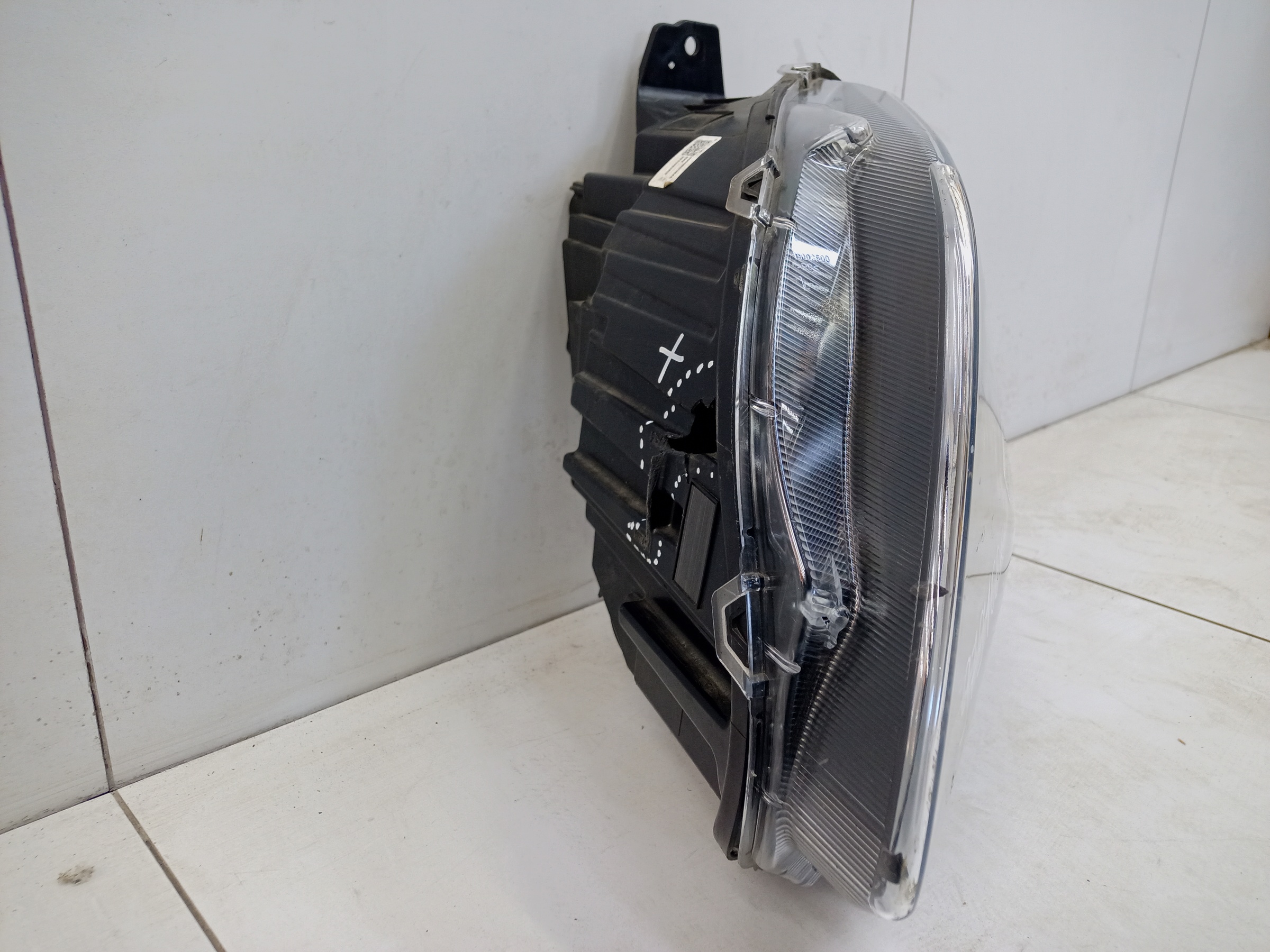 Фара передняя левая Omoda C5 галоген