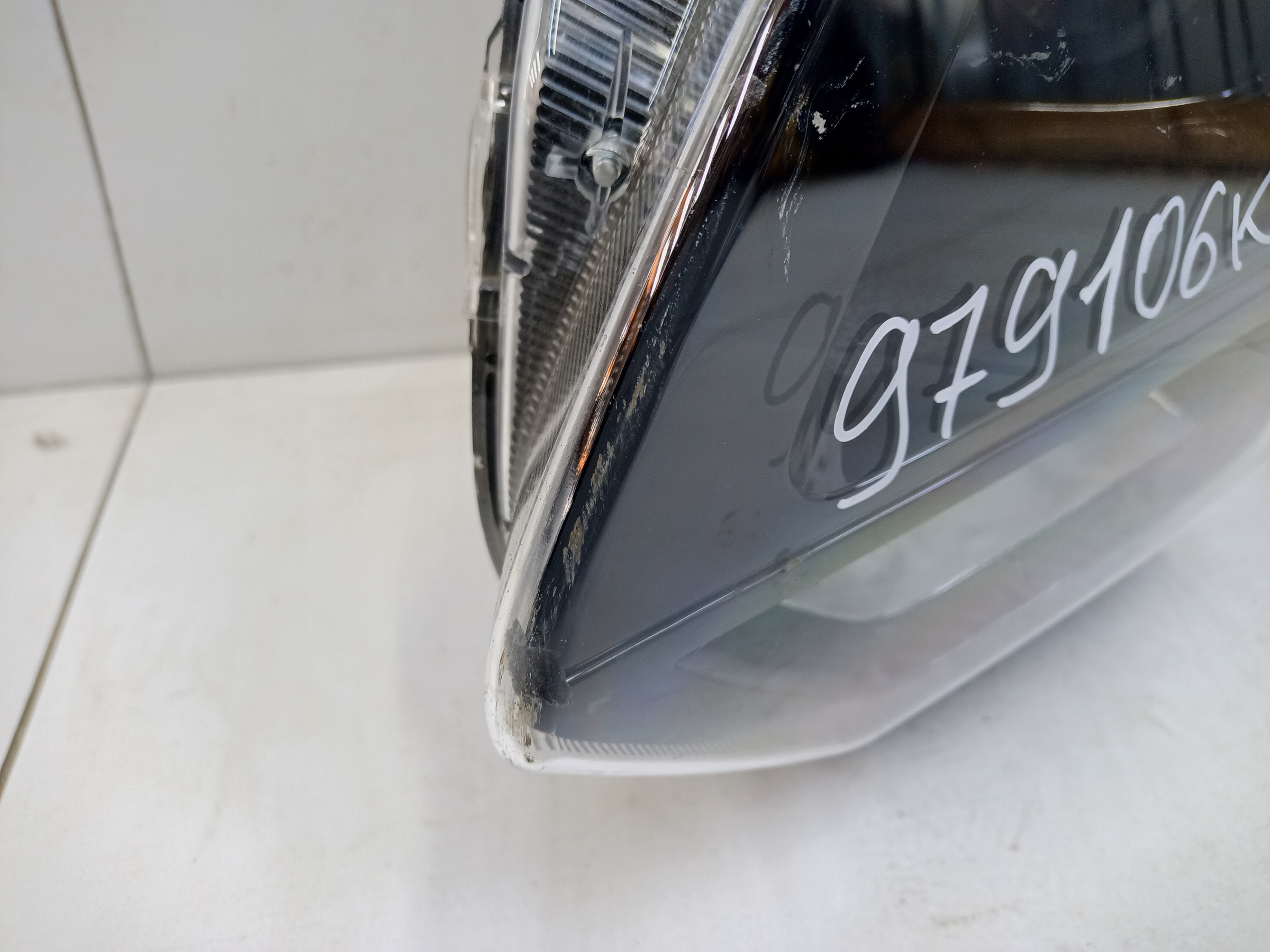 Фара передняя левая Omoda C5 галоген