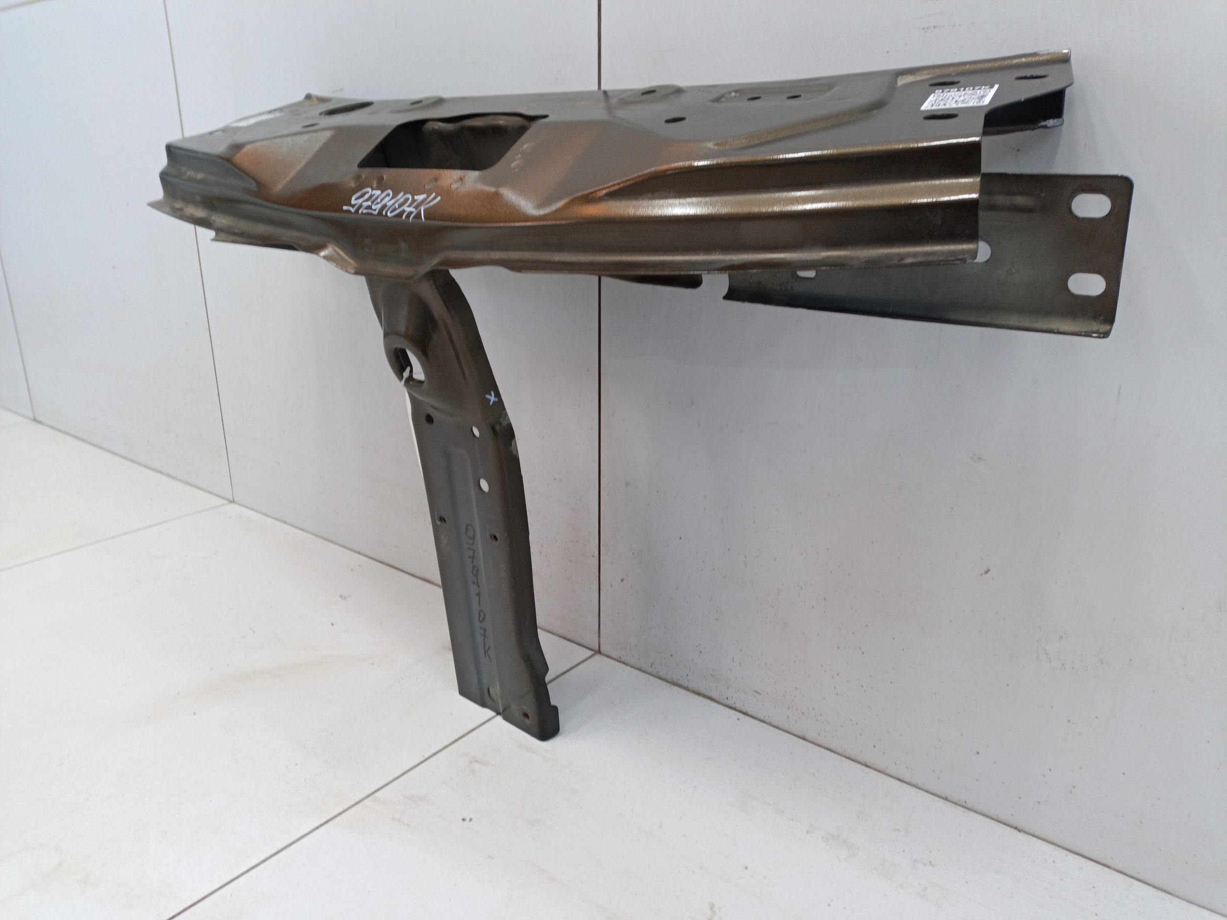 Панель передняя центральная часть Renault Duster 2