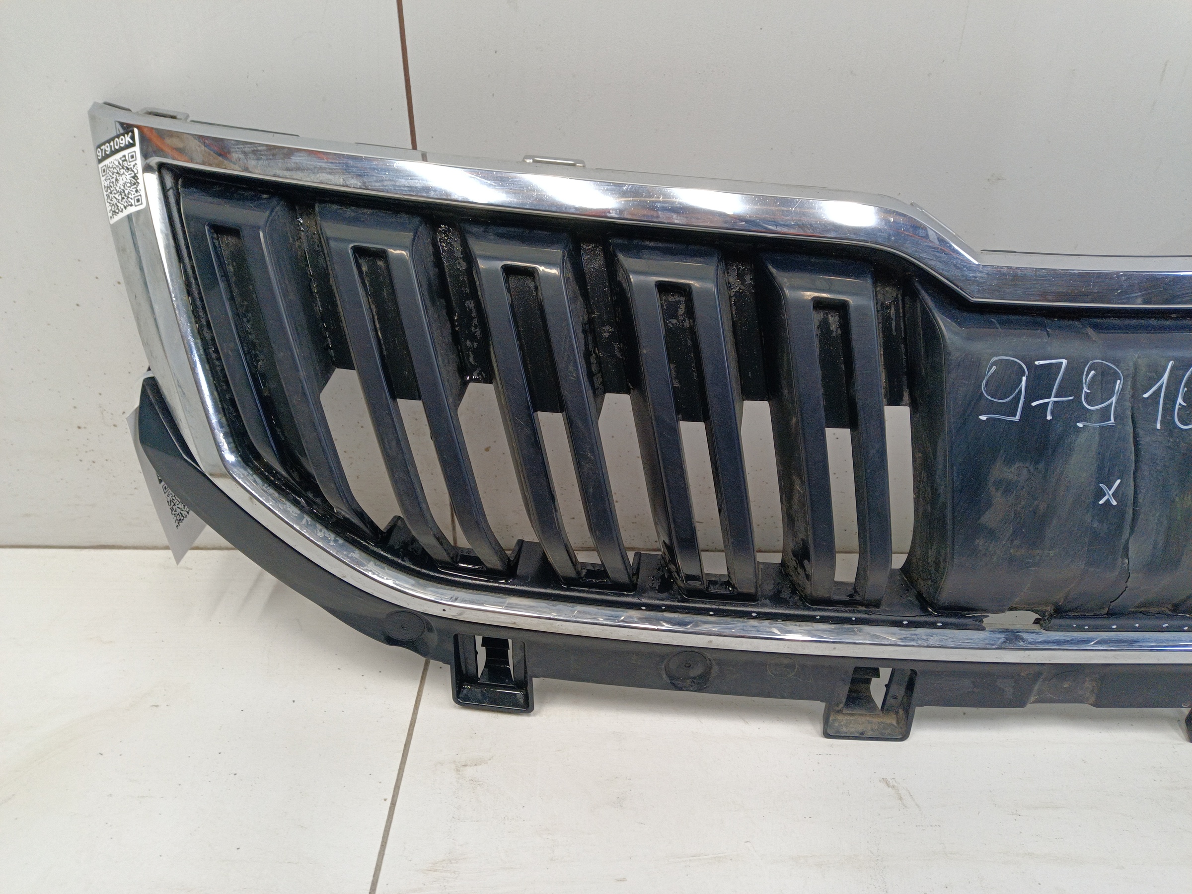 Решетка радиатора Skoda Karoq