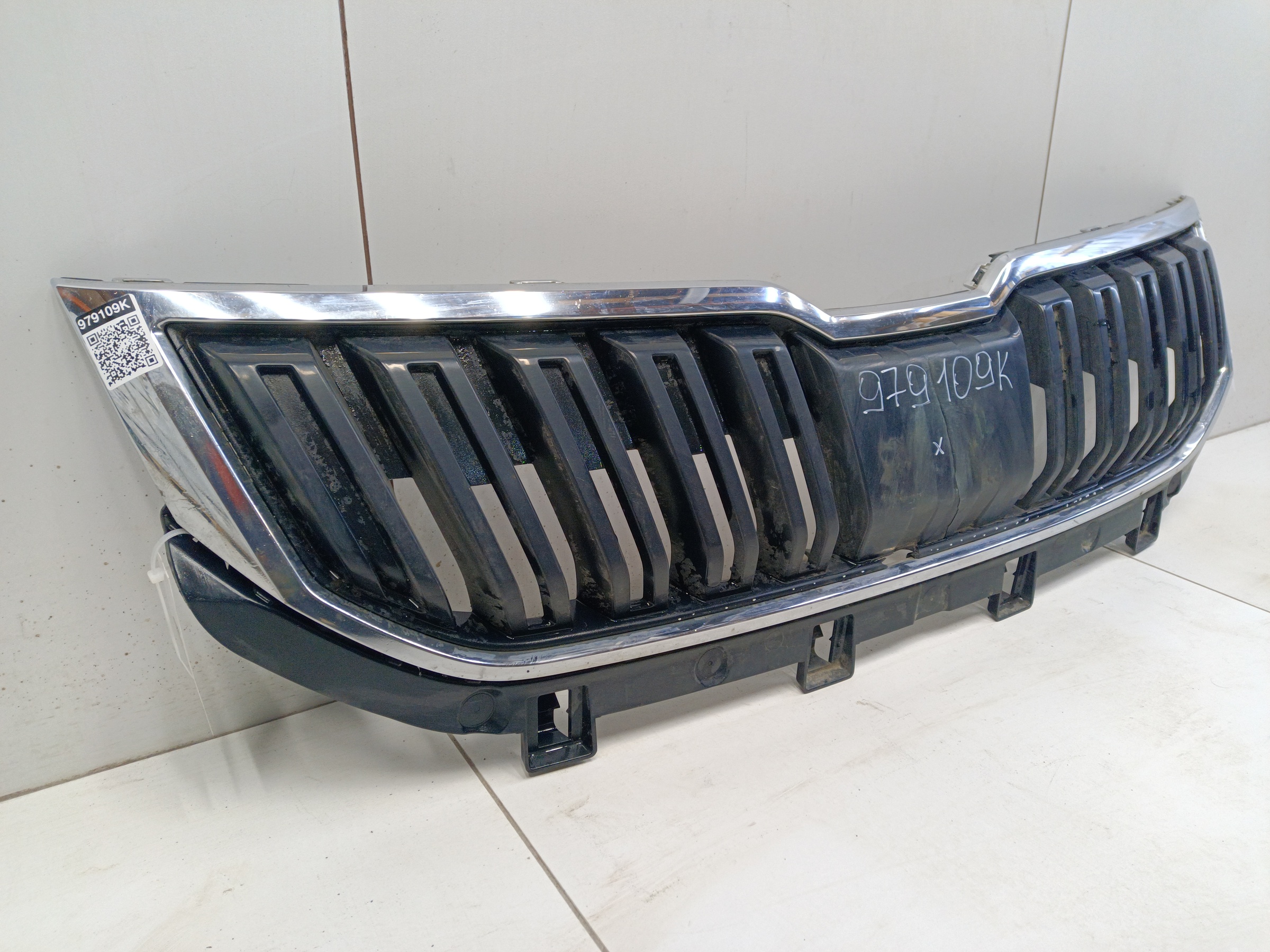 Решетка радиатора Skoda Karoq