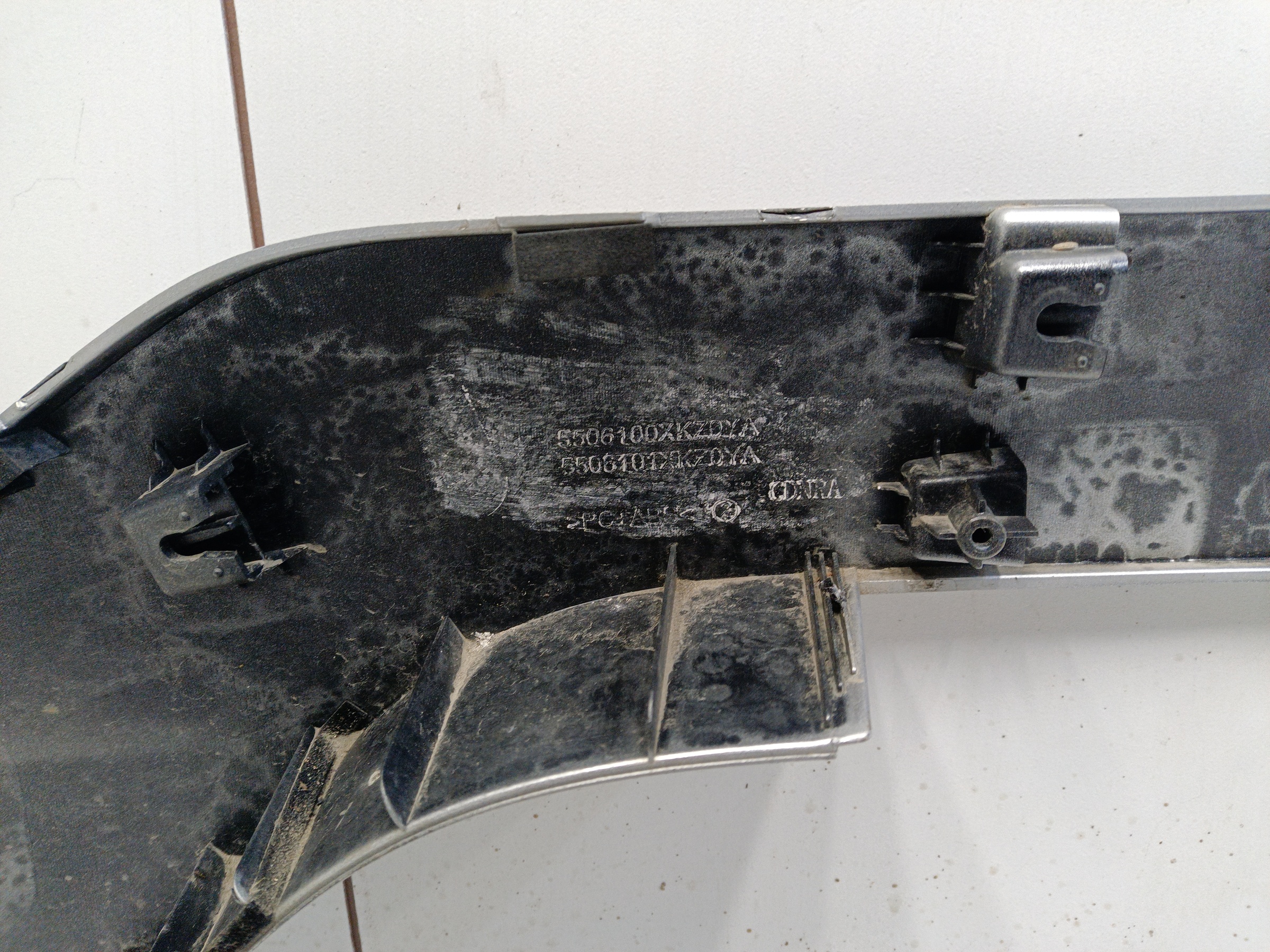 Накладка крышки багажника Haval M6 2